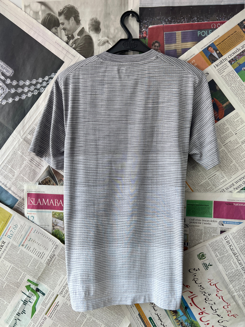 UNIQLO® Grey | XS | Chest: 18" | T53 - Genuine Maal
