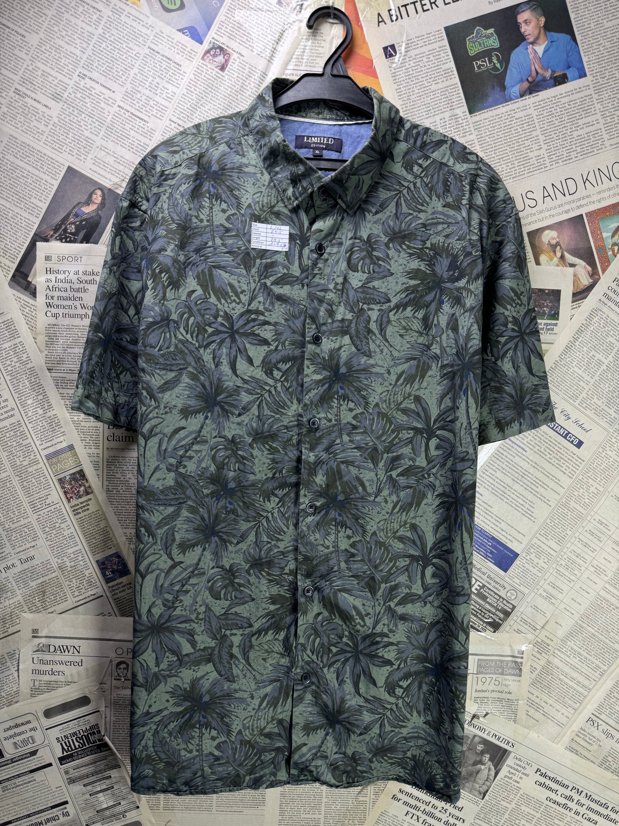 M&S® L/XL | Chest: 24.5" | Floral | Shirt | Cotton | 3775 - Genuine Maal