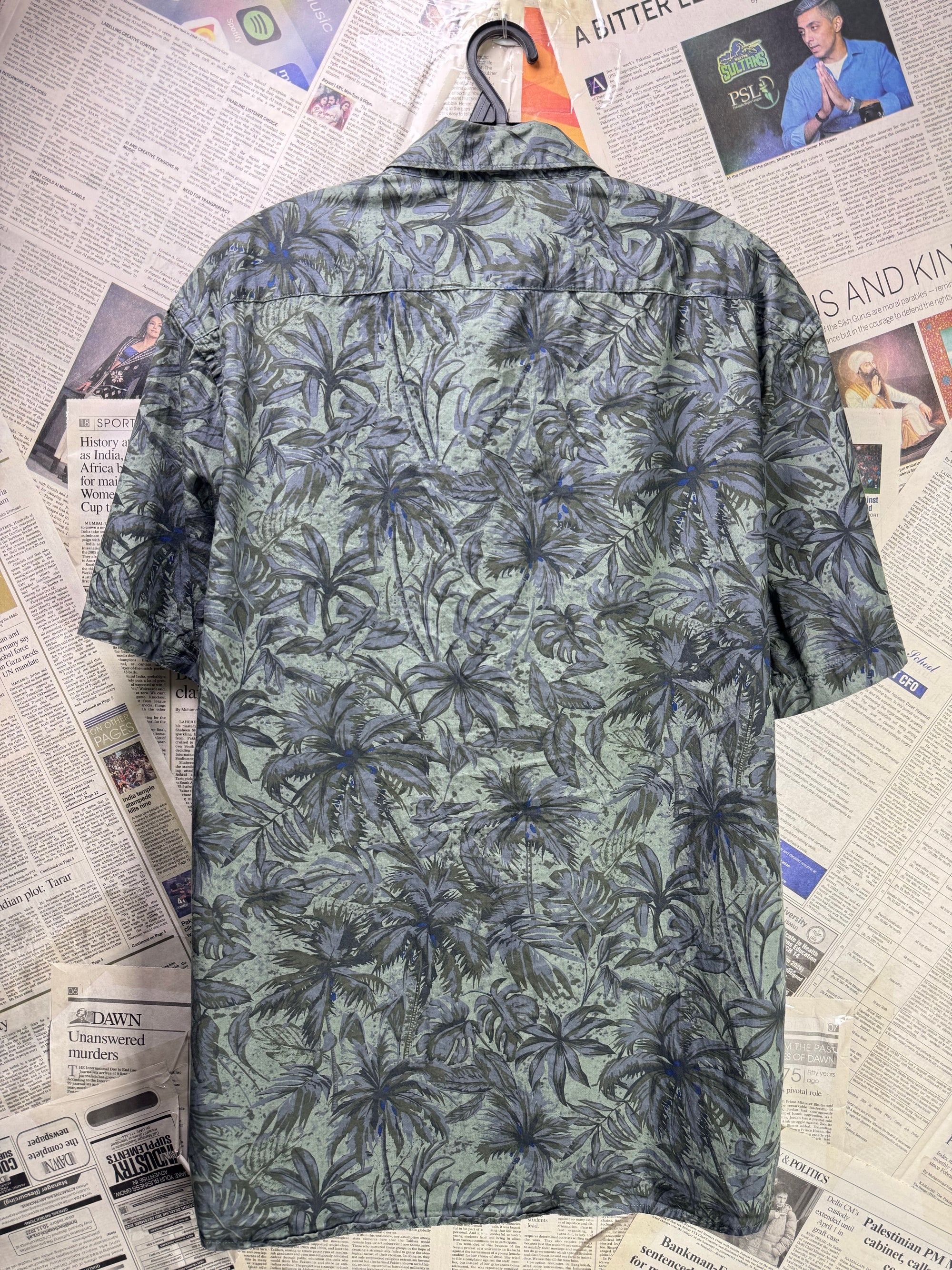 M&S® L/XL | Chest: 24.5" | Floral | Shirt | Cotton | 3775 - Genuine Maal