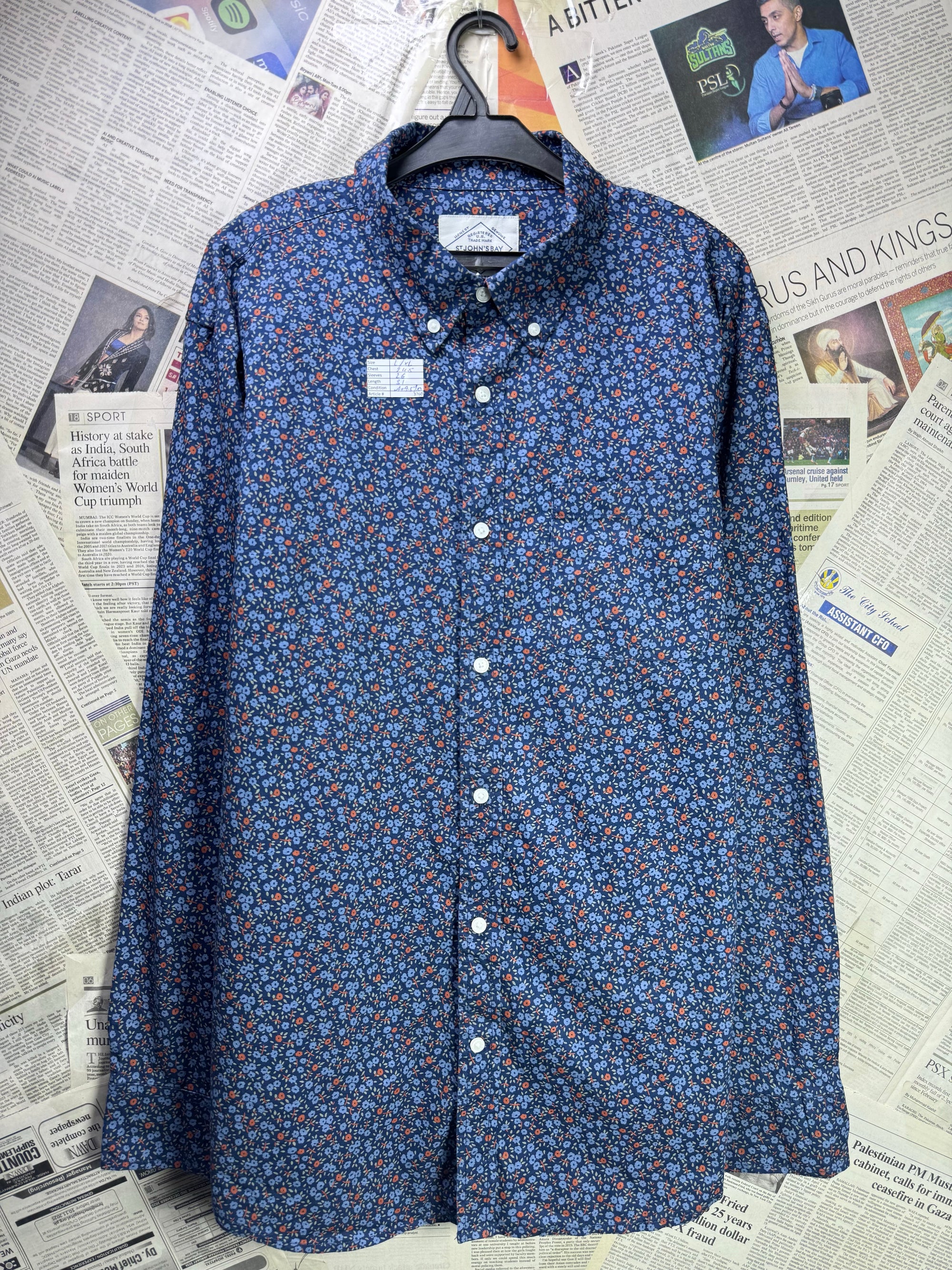 St John's Bay® L/XL | Chest: 24.5" | Blue Floral | Shirt | Cotton - Elastane | 3760 - Genuine Maal