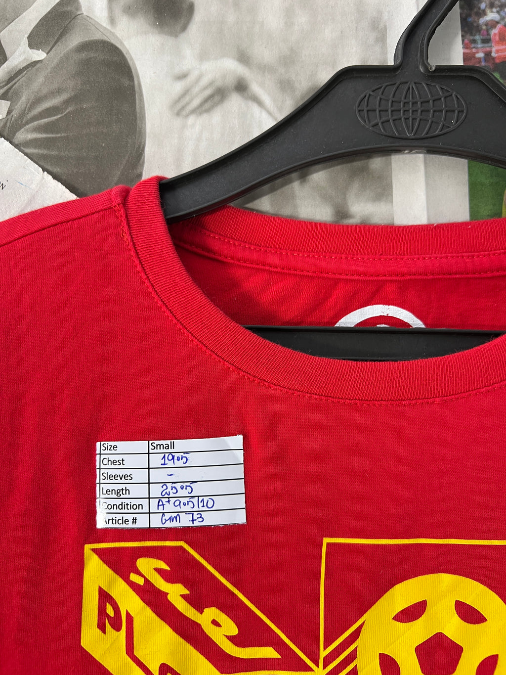 FIFA® Red | Small | Chest: 19.5" | T73 - Genuine Maal