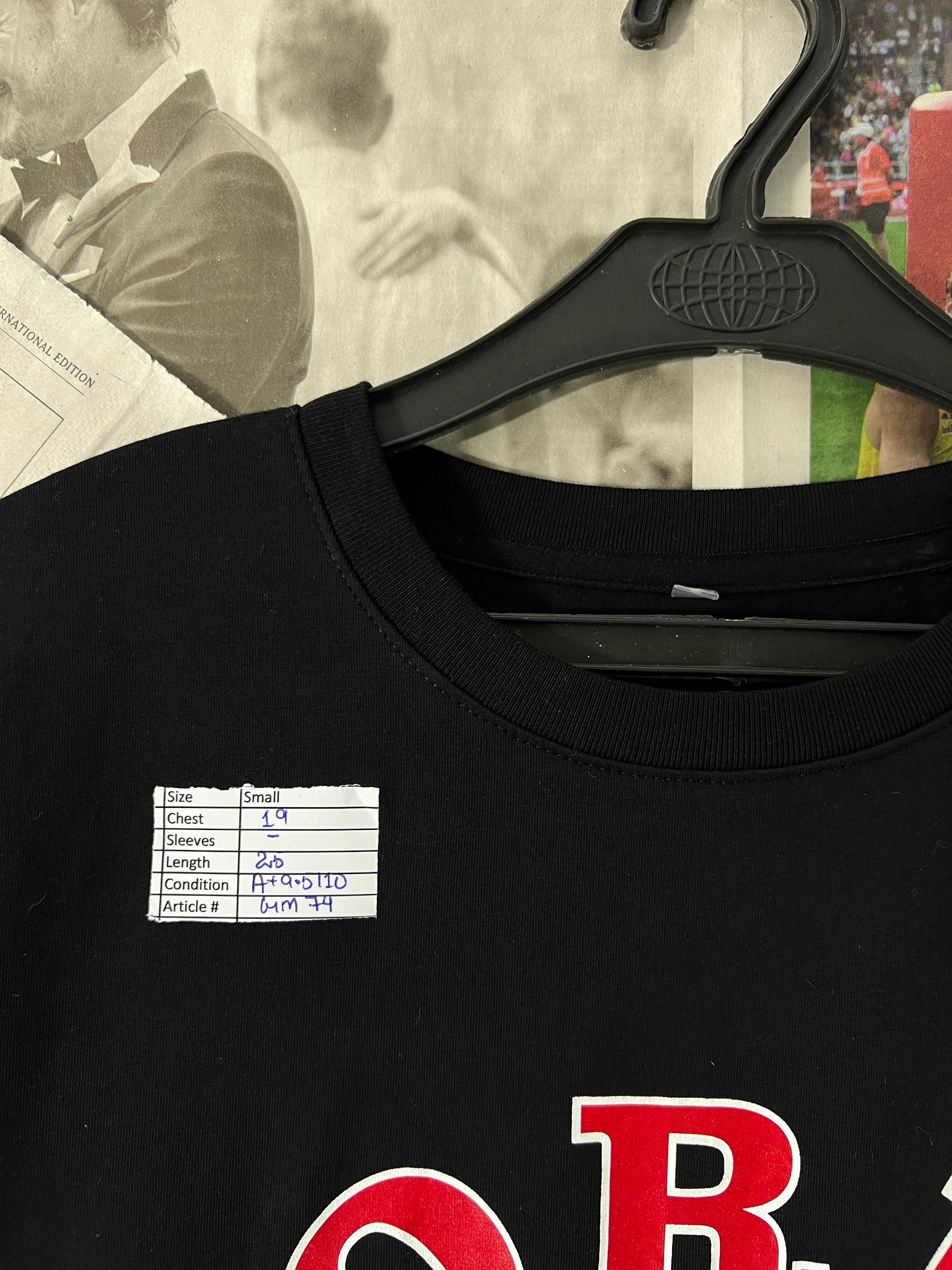 WORLD GYM® Black | Small | Chest: 19" | T74 - Genuine Maal