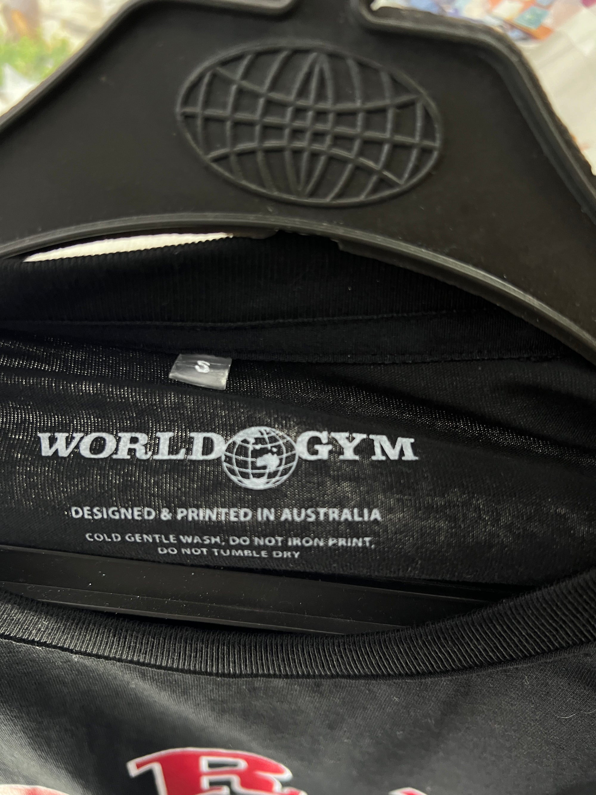 WORLD GYM® Black | Small | Chest: 19" | T74 - Genuine Maal
