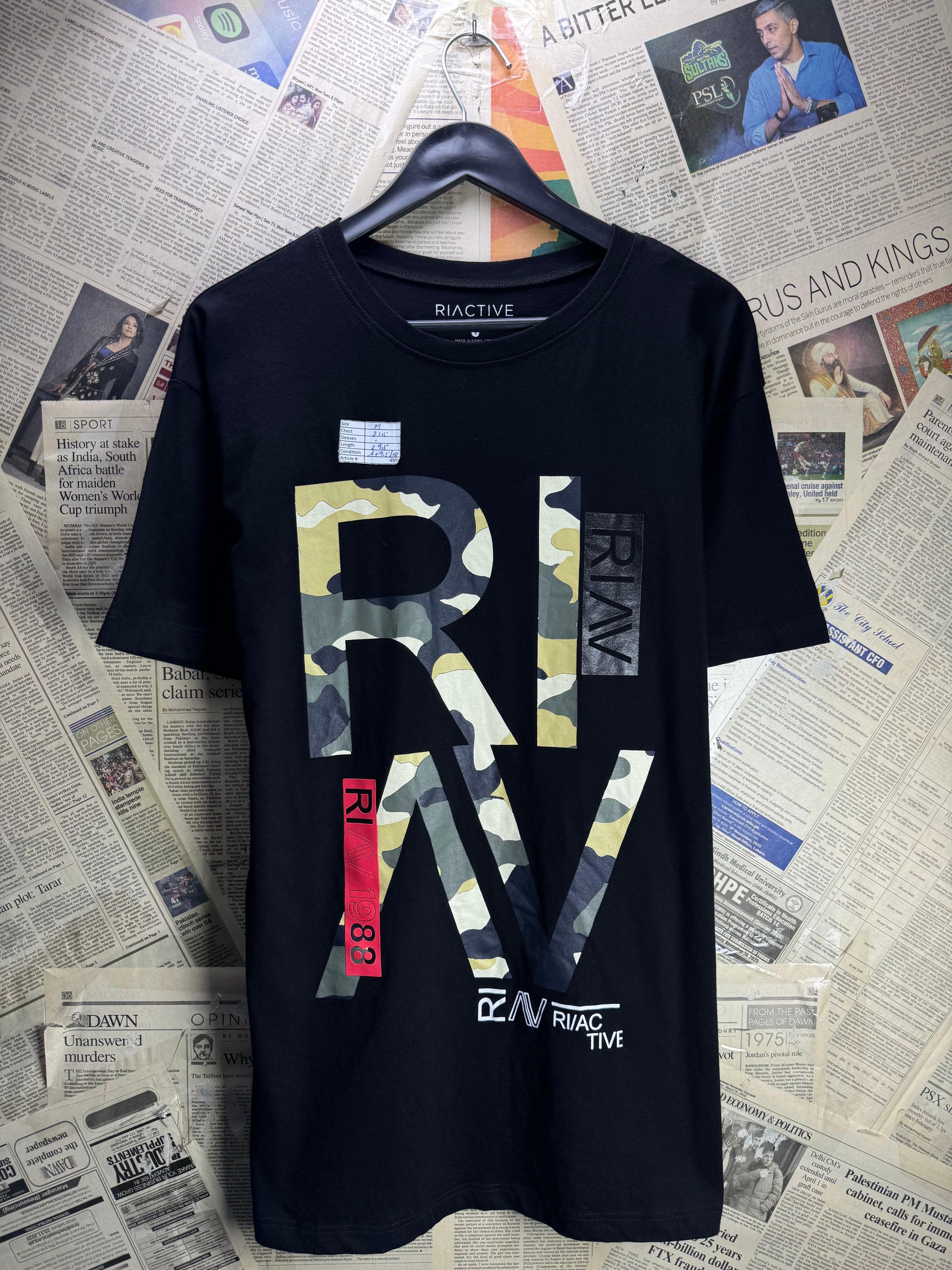 River Island® Medium | Chest: 21.5" | Black | T-Shirts | Cotton | 4506 - Genuine Maal