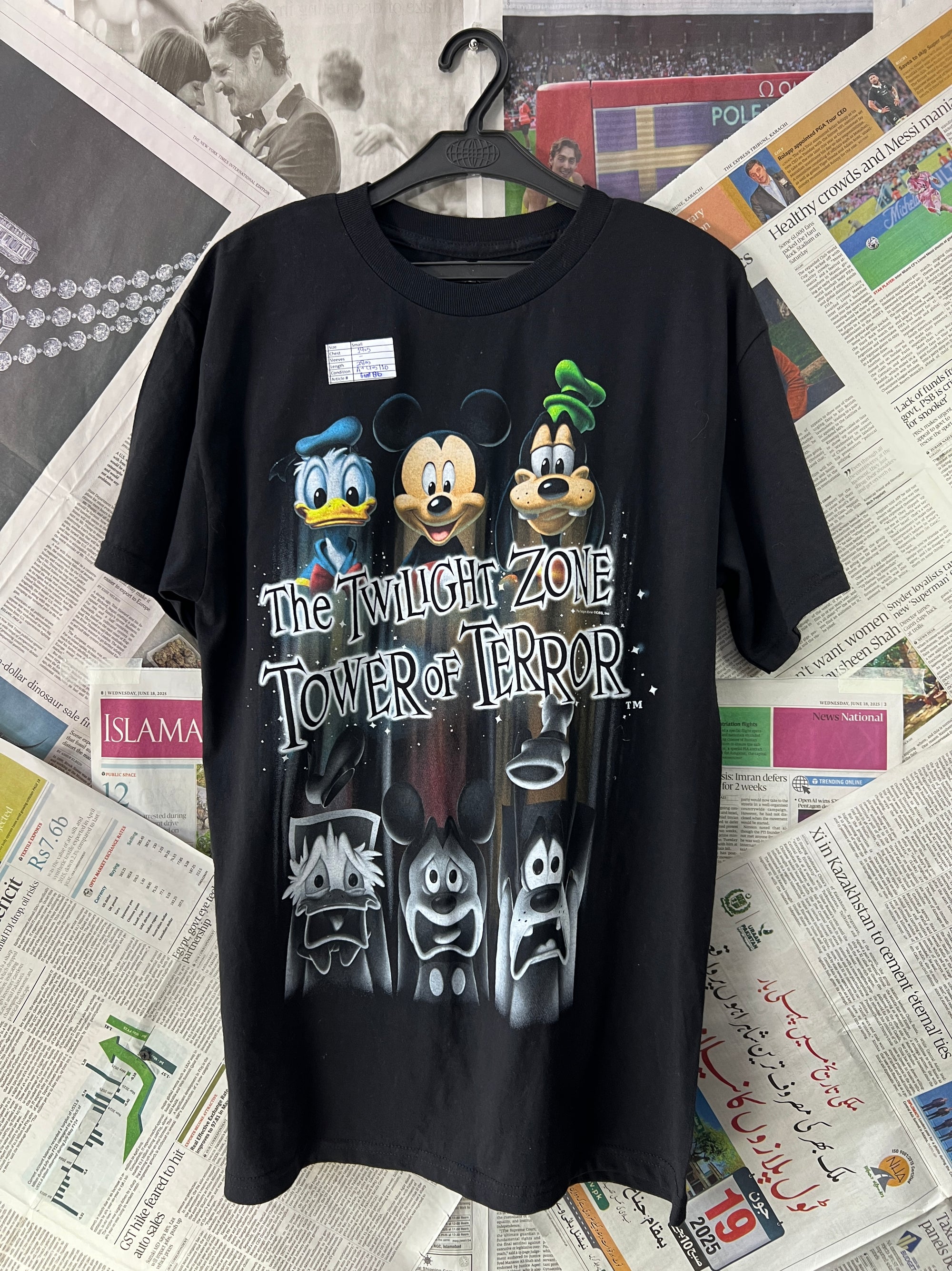 DISNEY PARKS® Black | Small | Chest: 19.5" | T86 - Genuine Maal