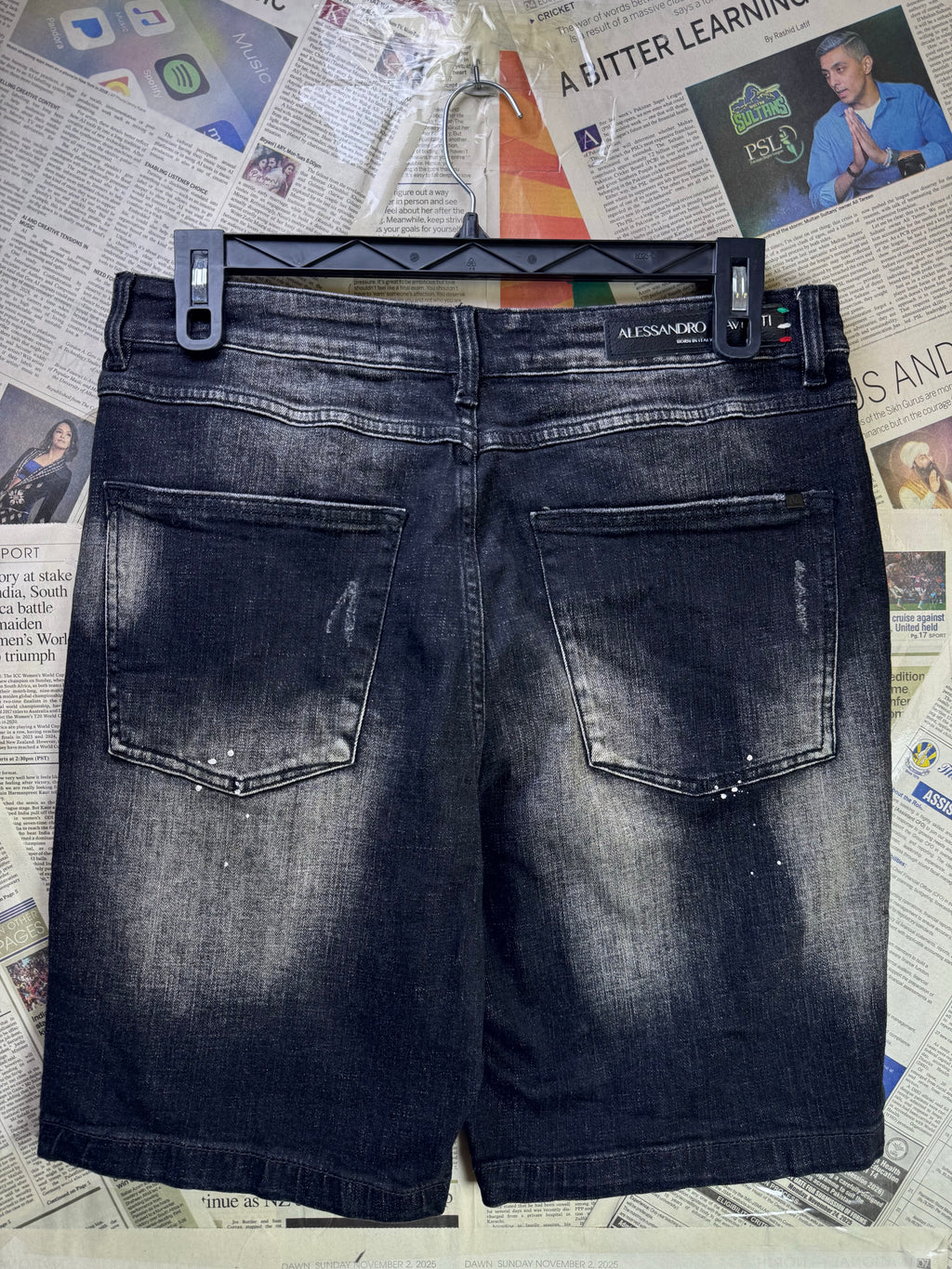 A.Zavetti® Waist: 32" to 34" | Black | Distressed Denim Shorts | Cotton - Poly - Visc - Elastane | 1344 - Genuine Maal