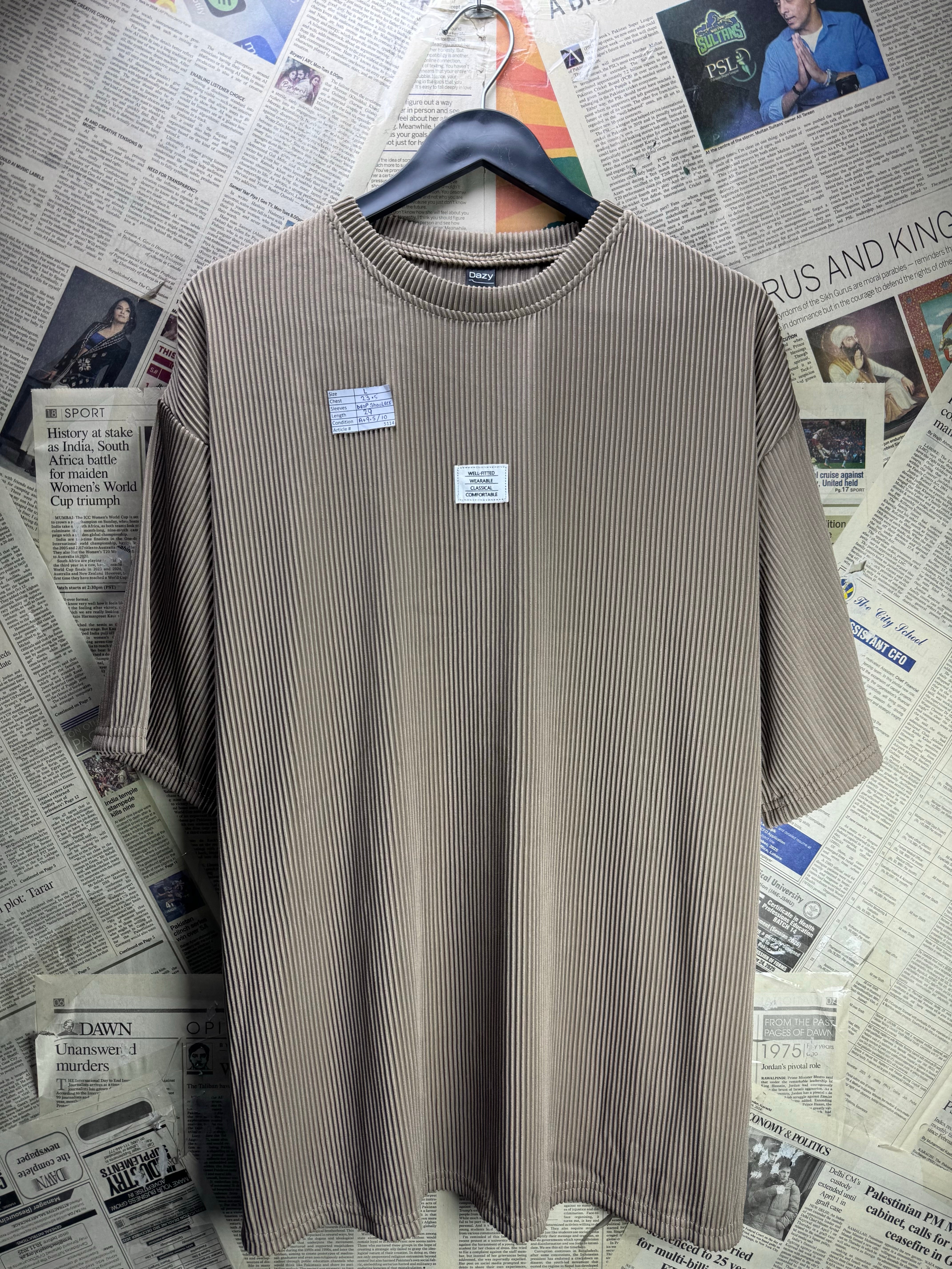 Dazy® Large | Chest: 23.5" | Tan | T-Shirt | Poly - Elastane | 5114 - Genuine Maal