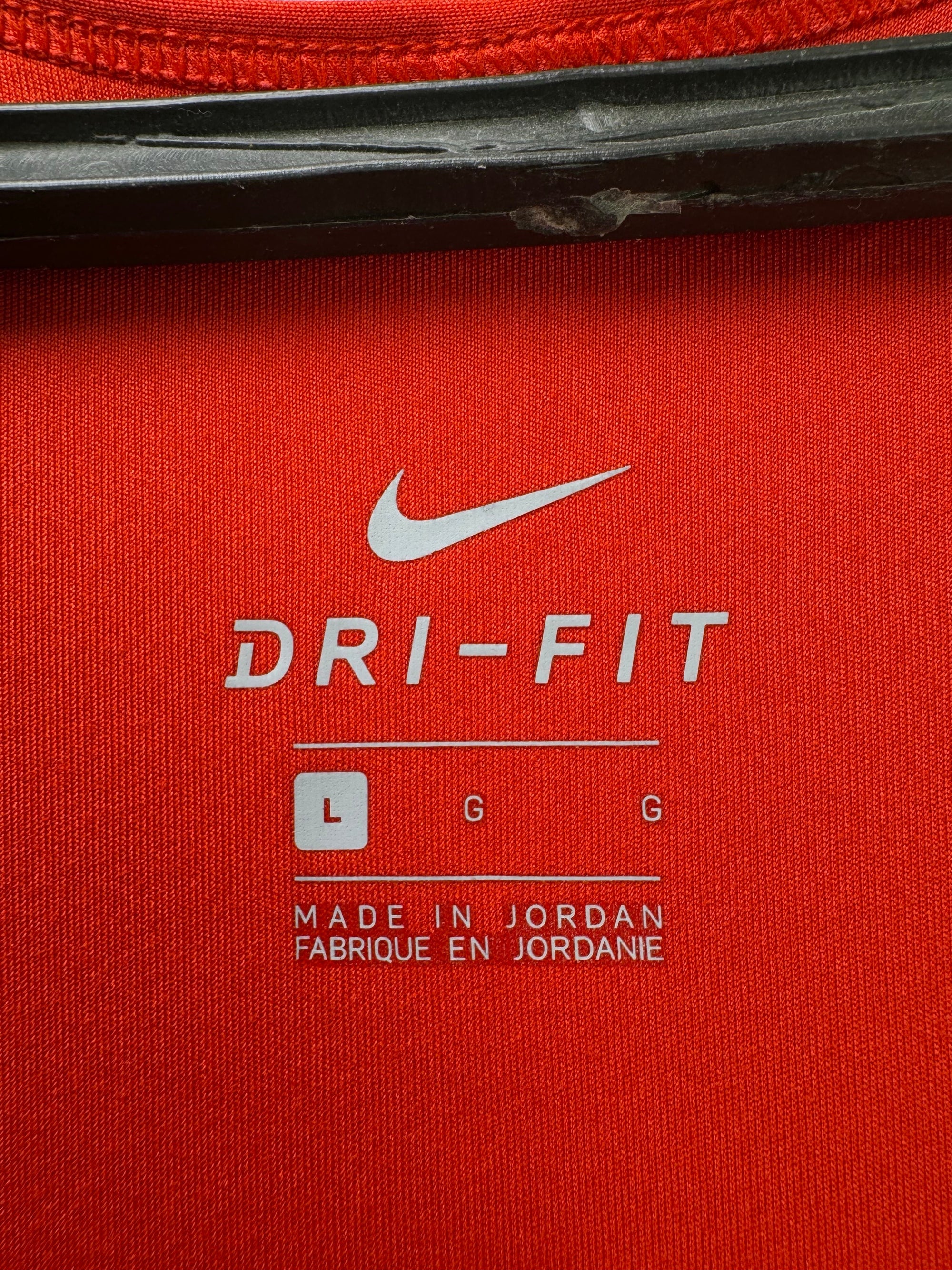 N*ke® Medium | Chest: 22" | Red - Orange | Dri - Fit Sports Tango | Poly | 3955 - Genuine Maal