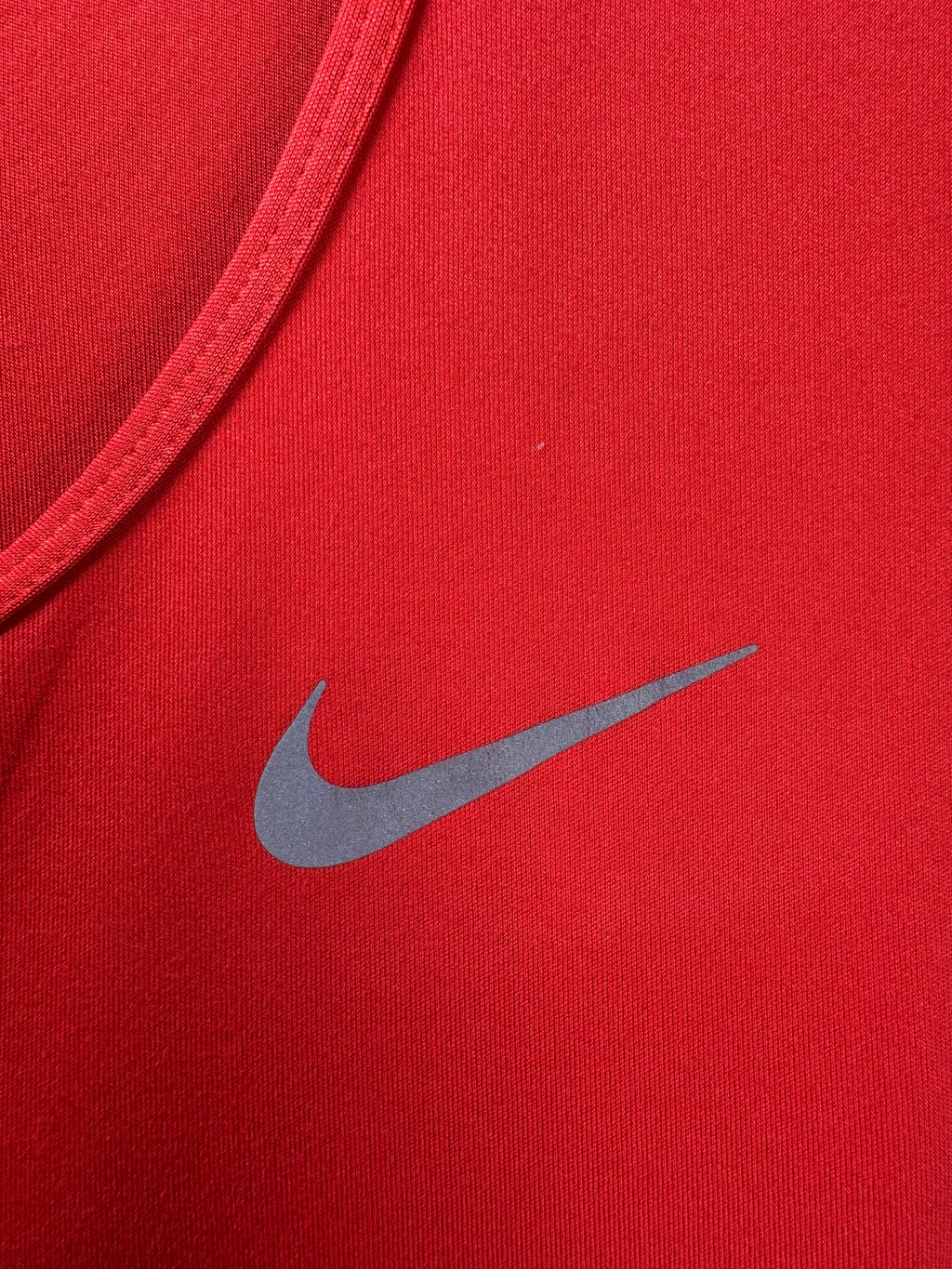 N*ke® Medium | Chest: 22" | Red - Orange | Dri - Fit Sports Tango | Poly | 3955 - Genuine Maal