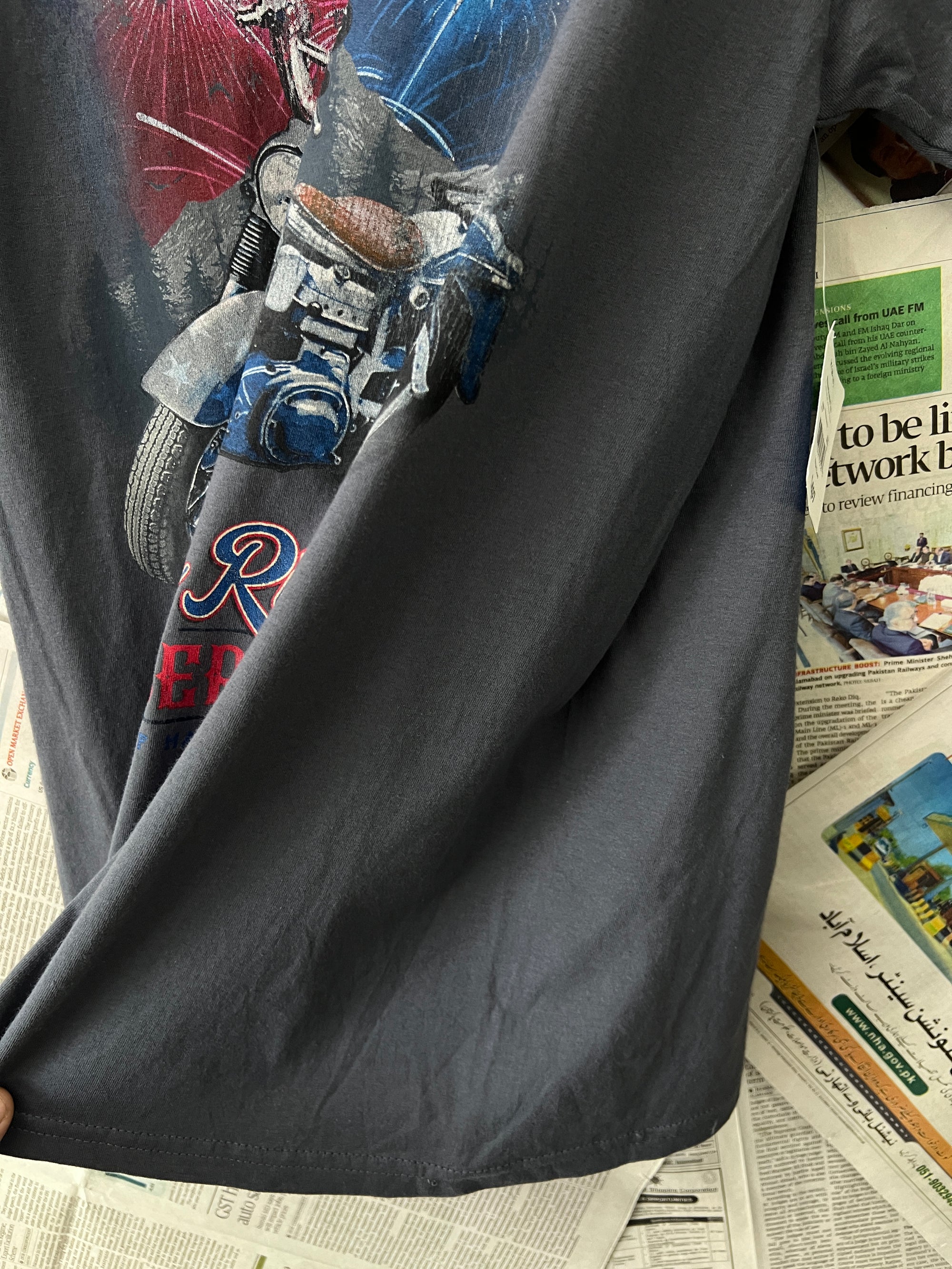 PATRIOTIC® Grey | Small | Chest: 19.5" | T110 - Genuine Maal