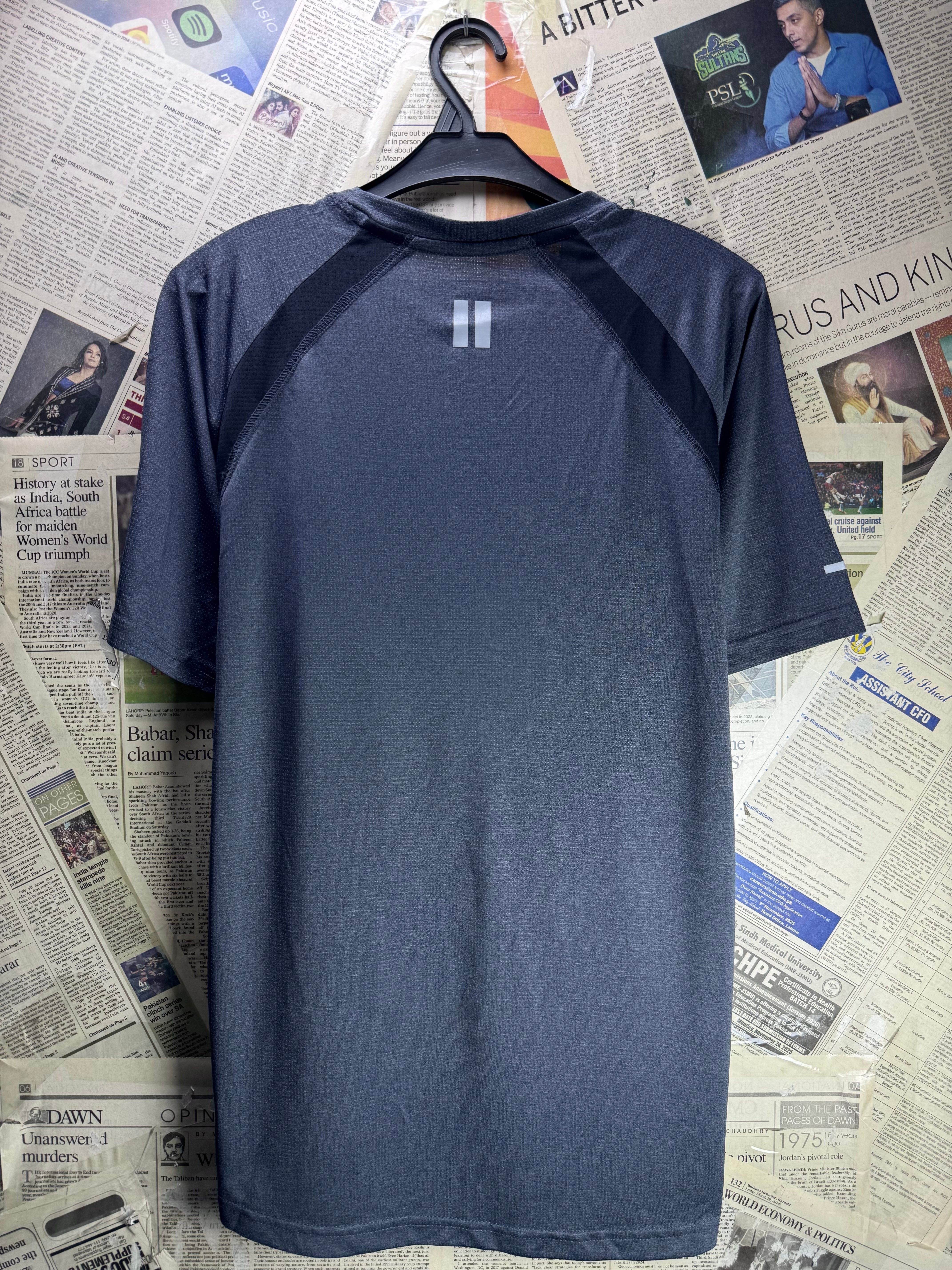 Dunnes® Small | Chest: 20.5" | Black | Sports T-Shirt | Polyester | 4937 - Genuine Maal