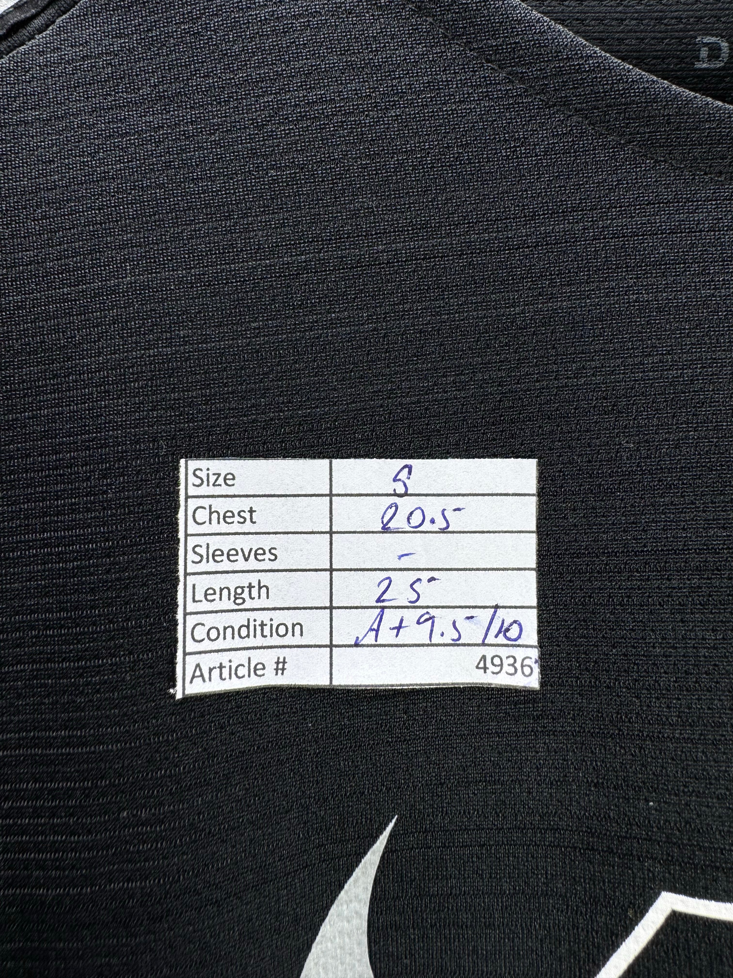 N*ke® Small | Chest: 20.5" | Black | Sports T-Shirt | Polyester | 4936