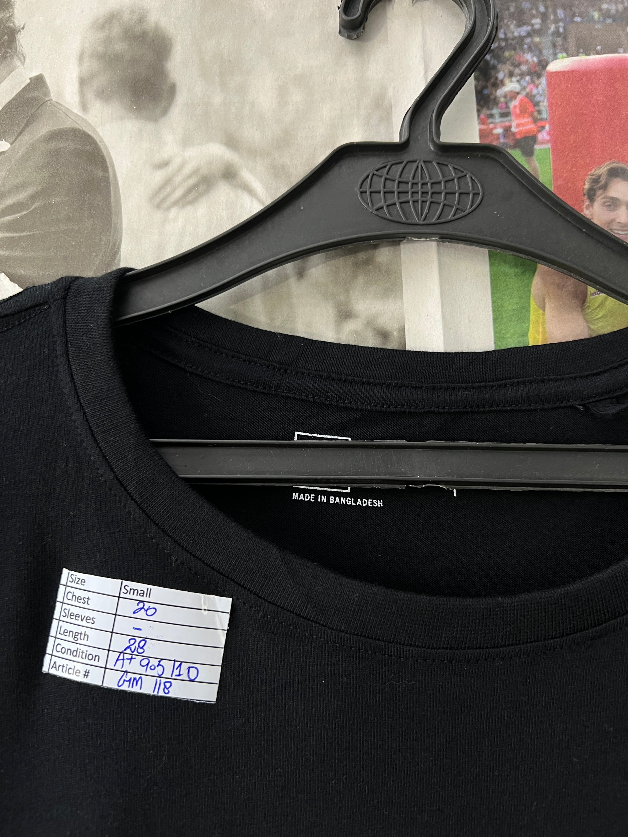 CLOTHING & CO.® Black | Small | Chest: 20" | T118 - Genuine Maal