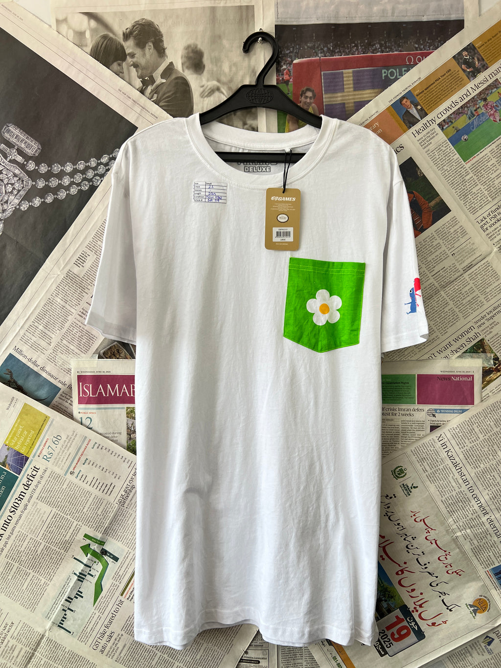 PIKMIN® White | Small | Chest: 21" | T119 - Genuine Maal