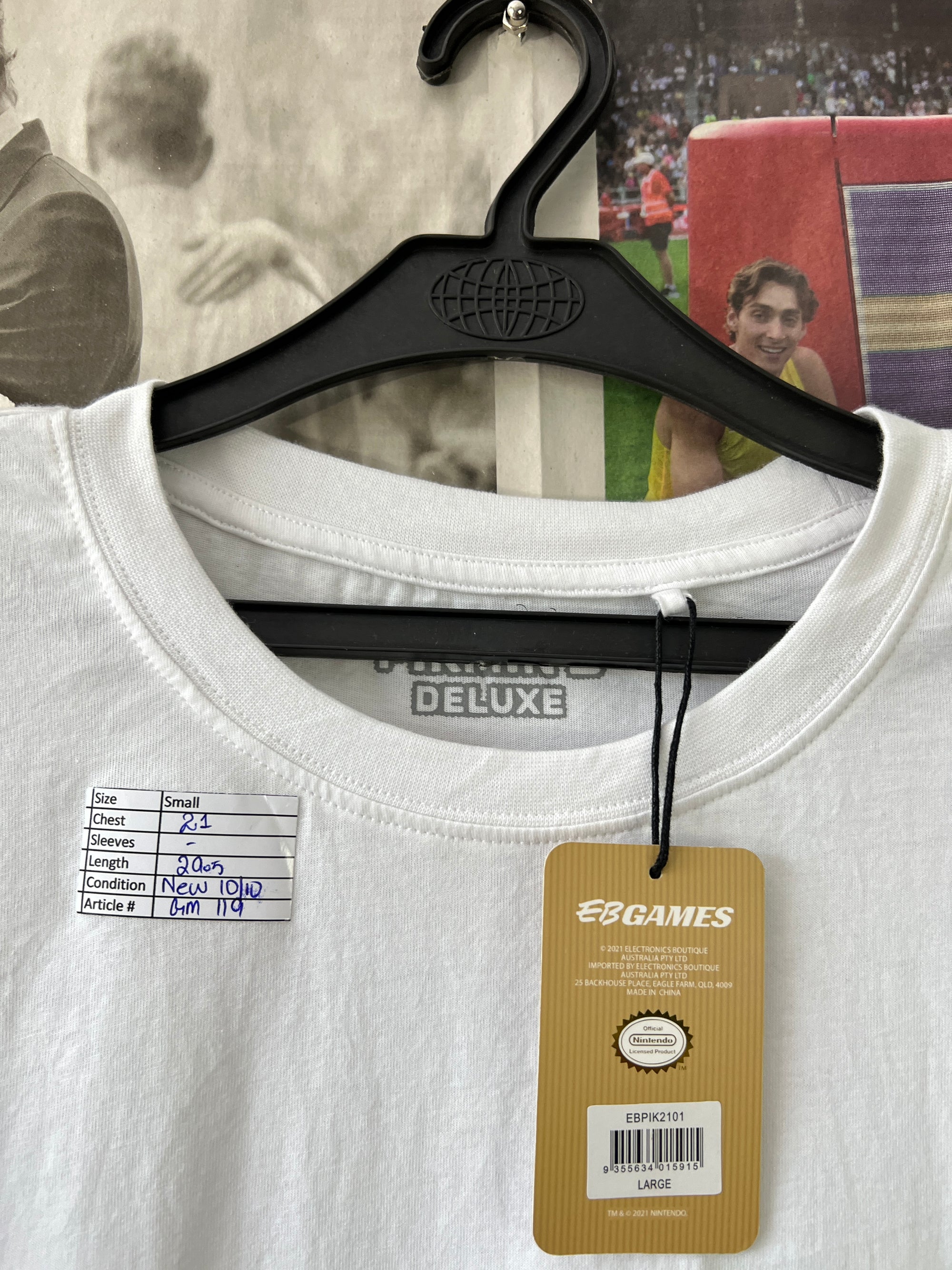 PIKMIN® White | Small | Chest: 21" | T119 - Genuine Maal