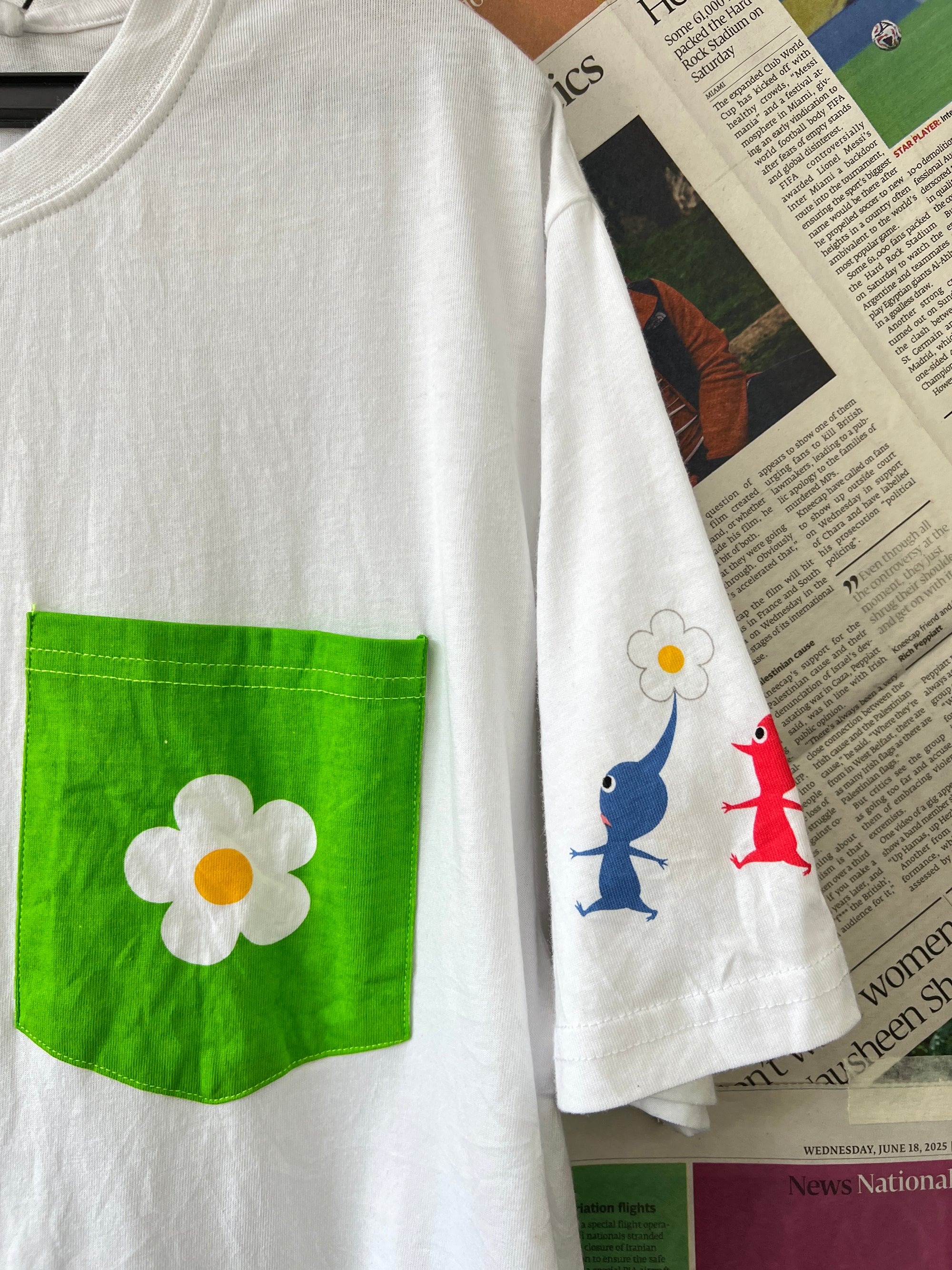 PIKMIN® White | Small | Chest: 21" | T119 - Genuine Maal