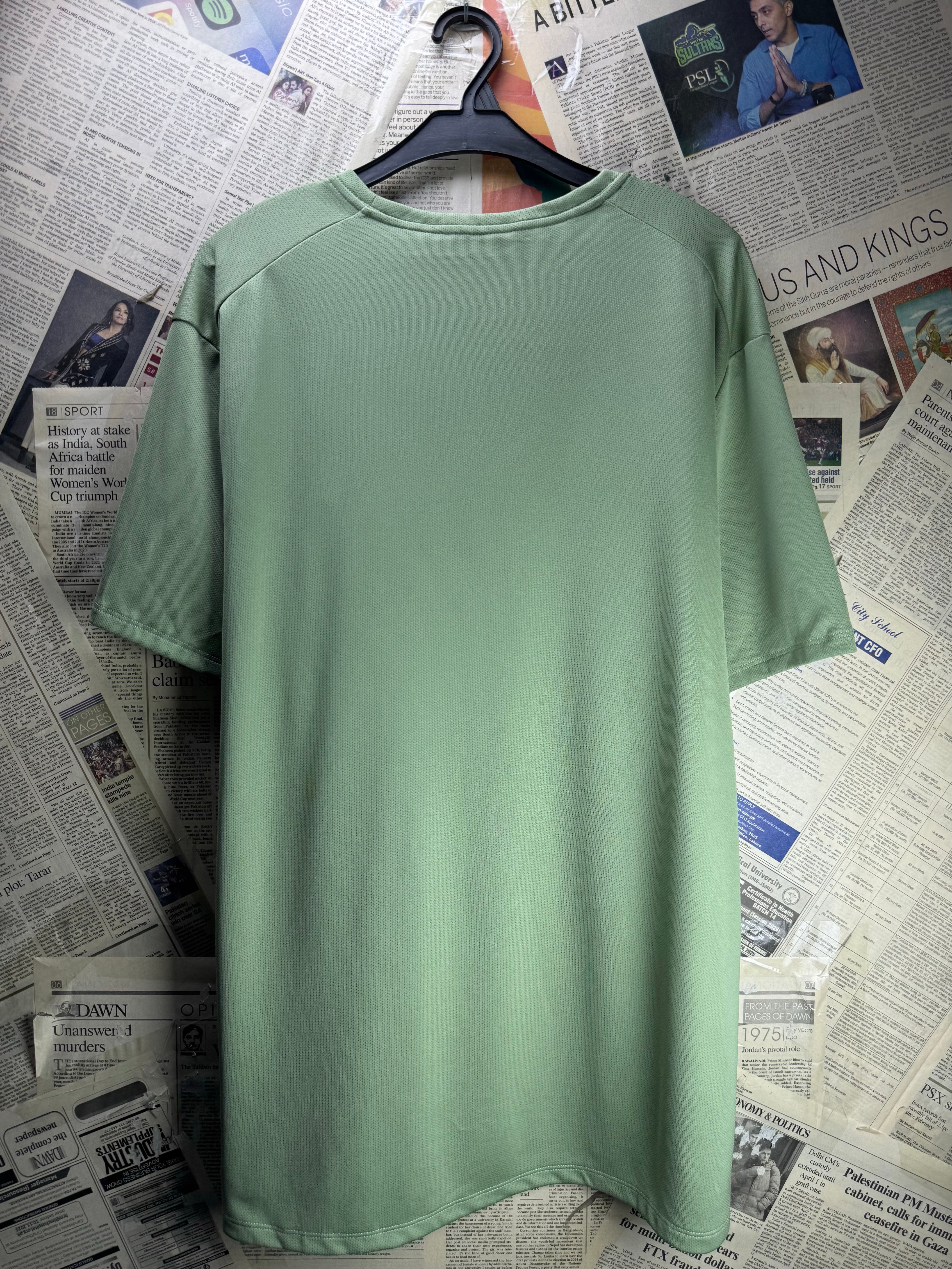 N*ke® L/XL | Chest: 24.5" | Green | Sports T-Shirt | Polyester | 4945 - Genuine Maal