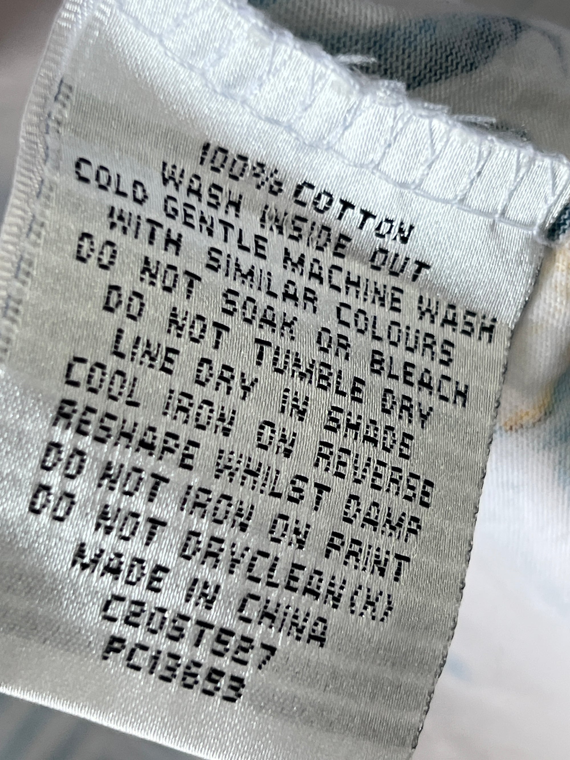 CONNOR® White | Small | Chest: 19" | T125 - Genuine Maal