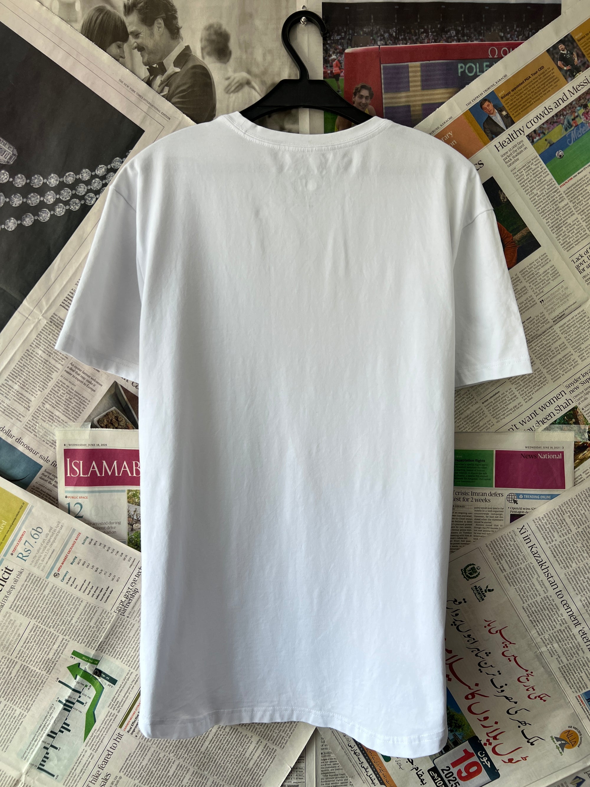 CHAMPION® White | Small | Chest: 21" | T136 - Genuine Maal