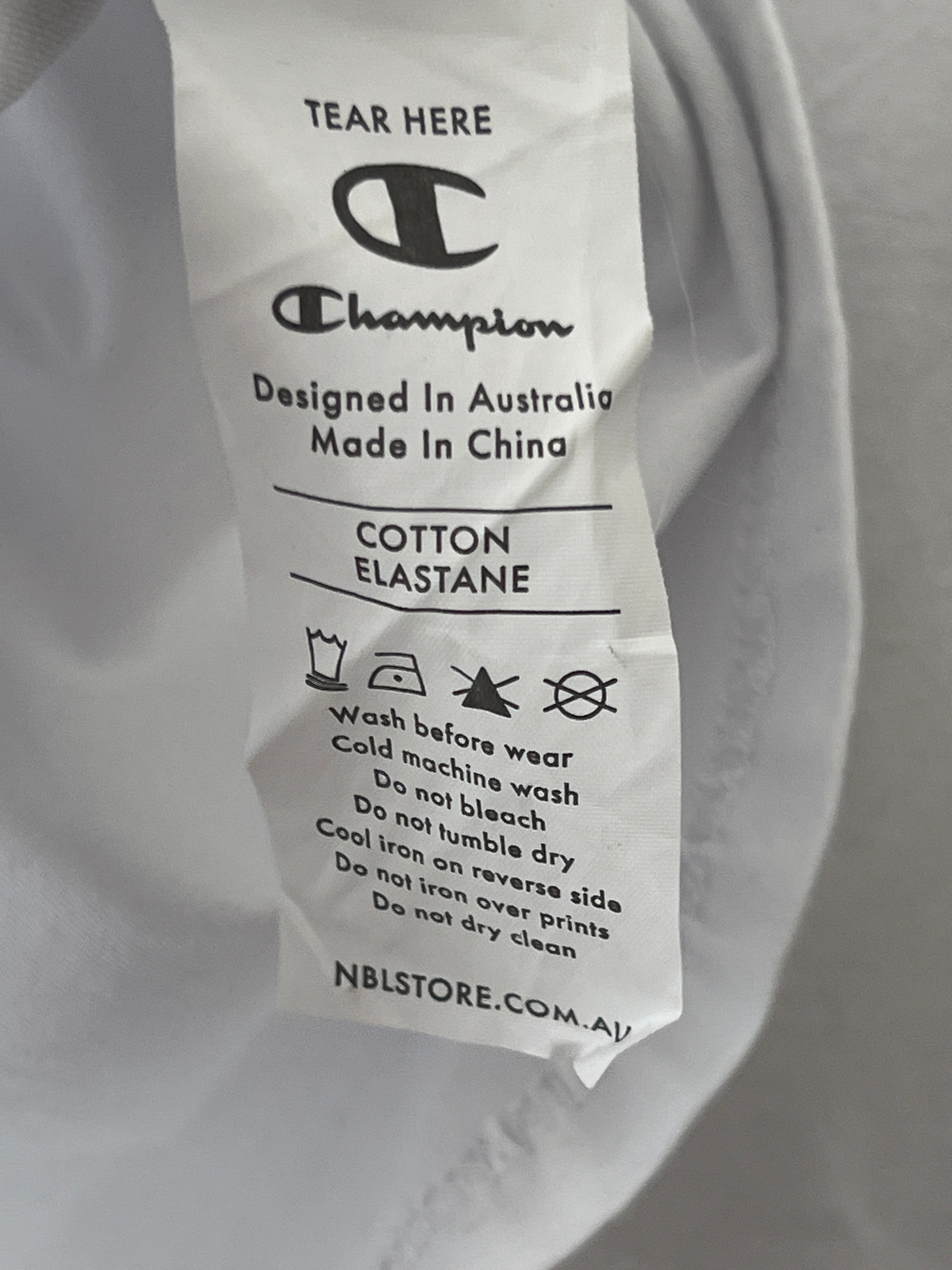 CHAMPION® White | Small | Chest: 21" | T136 - Genuine Maal