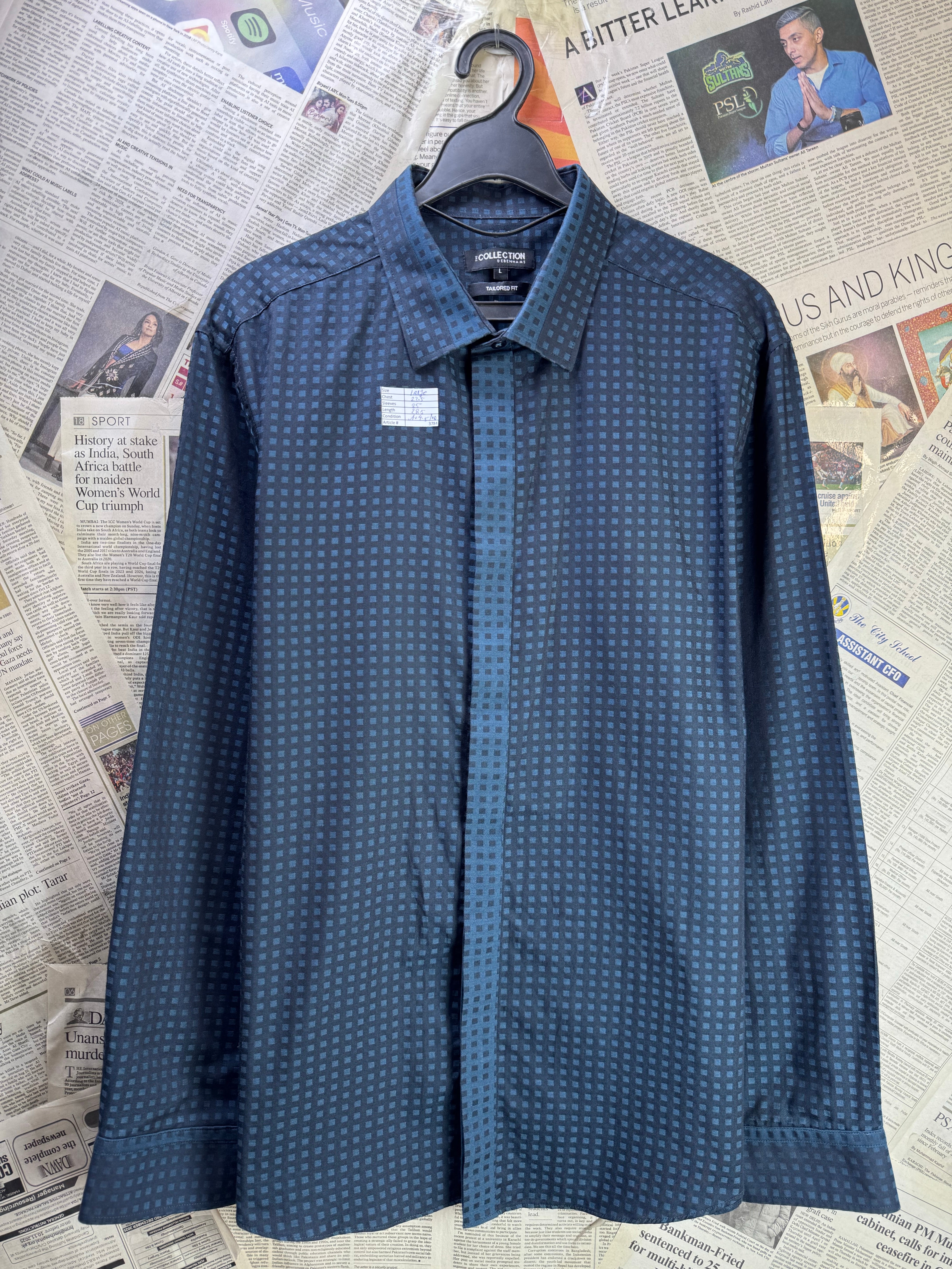 Debenhams® Large | Chest: 23.5" | Blue & Black Pattern | Shirt | Poly - Cotton | 3784 - Genuine Maal