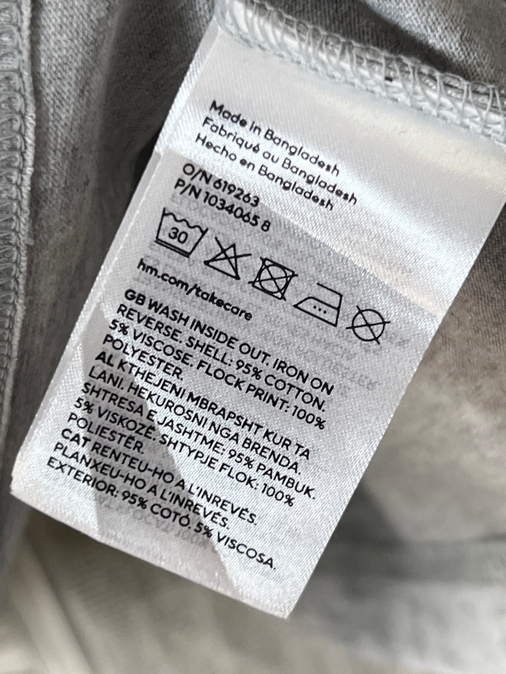 H&M® Grey | XL | Chest: 26" | T160 - Genuine Maal