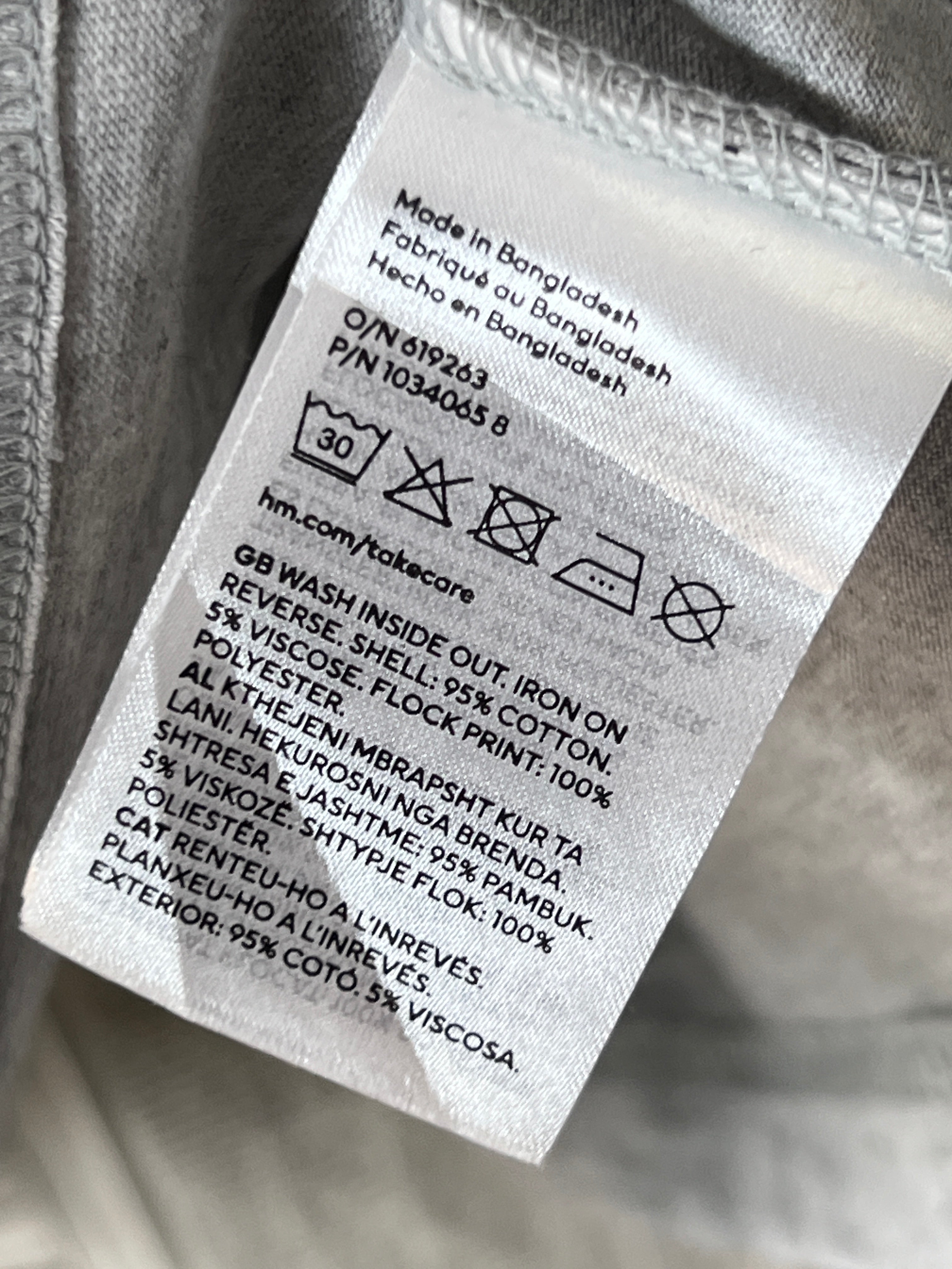 H&M® Grey | XL | Chest: 26" | T160 - Genuine Maal