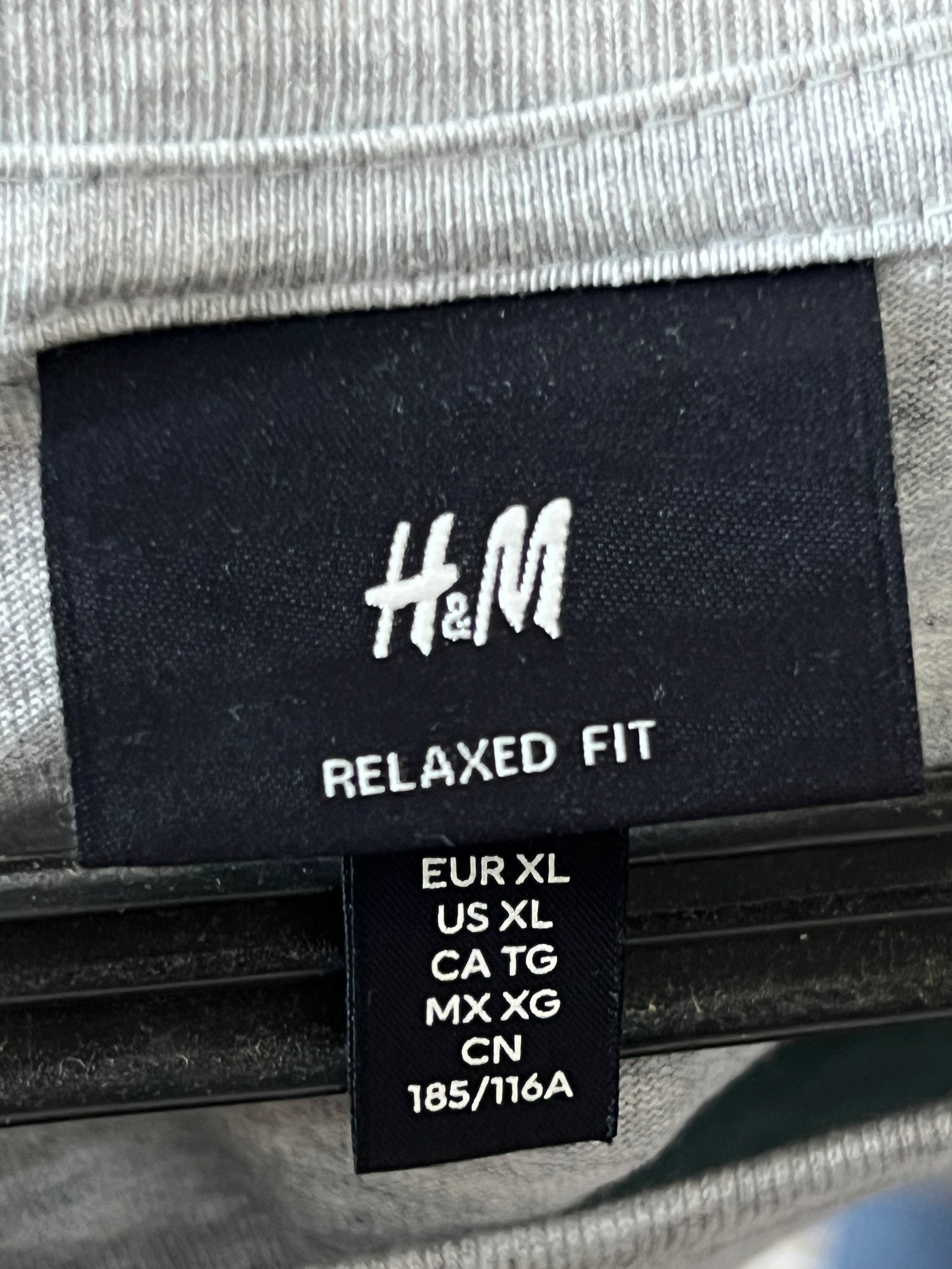 H&M® Grey | XL | Chest: 26" | T160 - Genuine Maal
