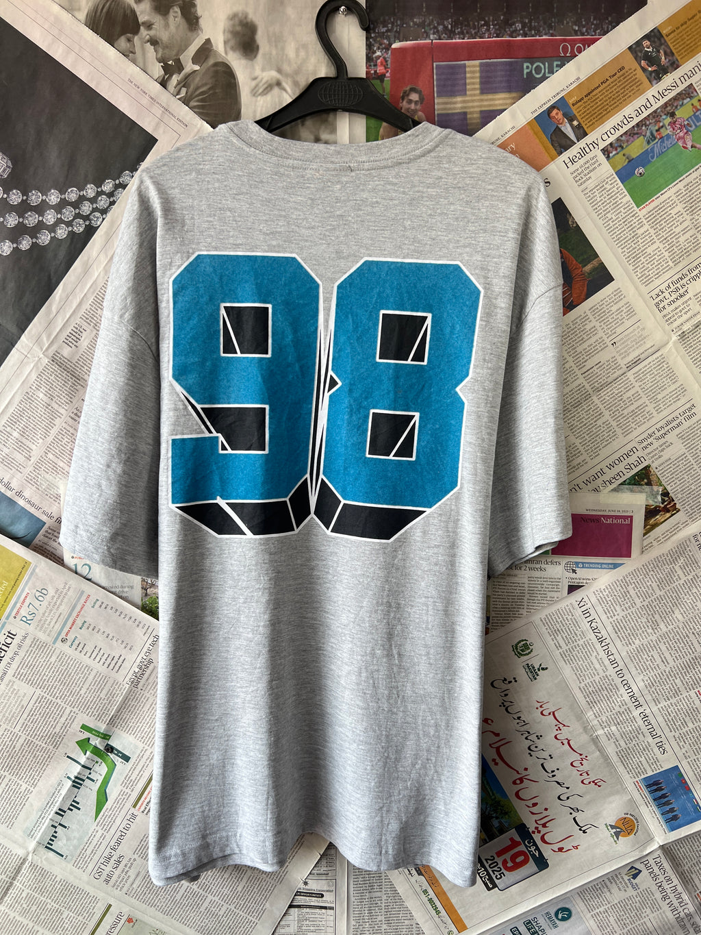 H&M® Grey | XL | Chest: 26" | T160 - Genuine Maal