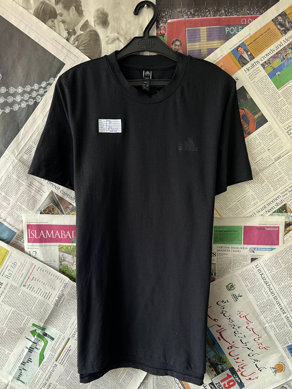 ADIDAS® Black | Small | Chest: 20" | T161 - Genuine Maal