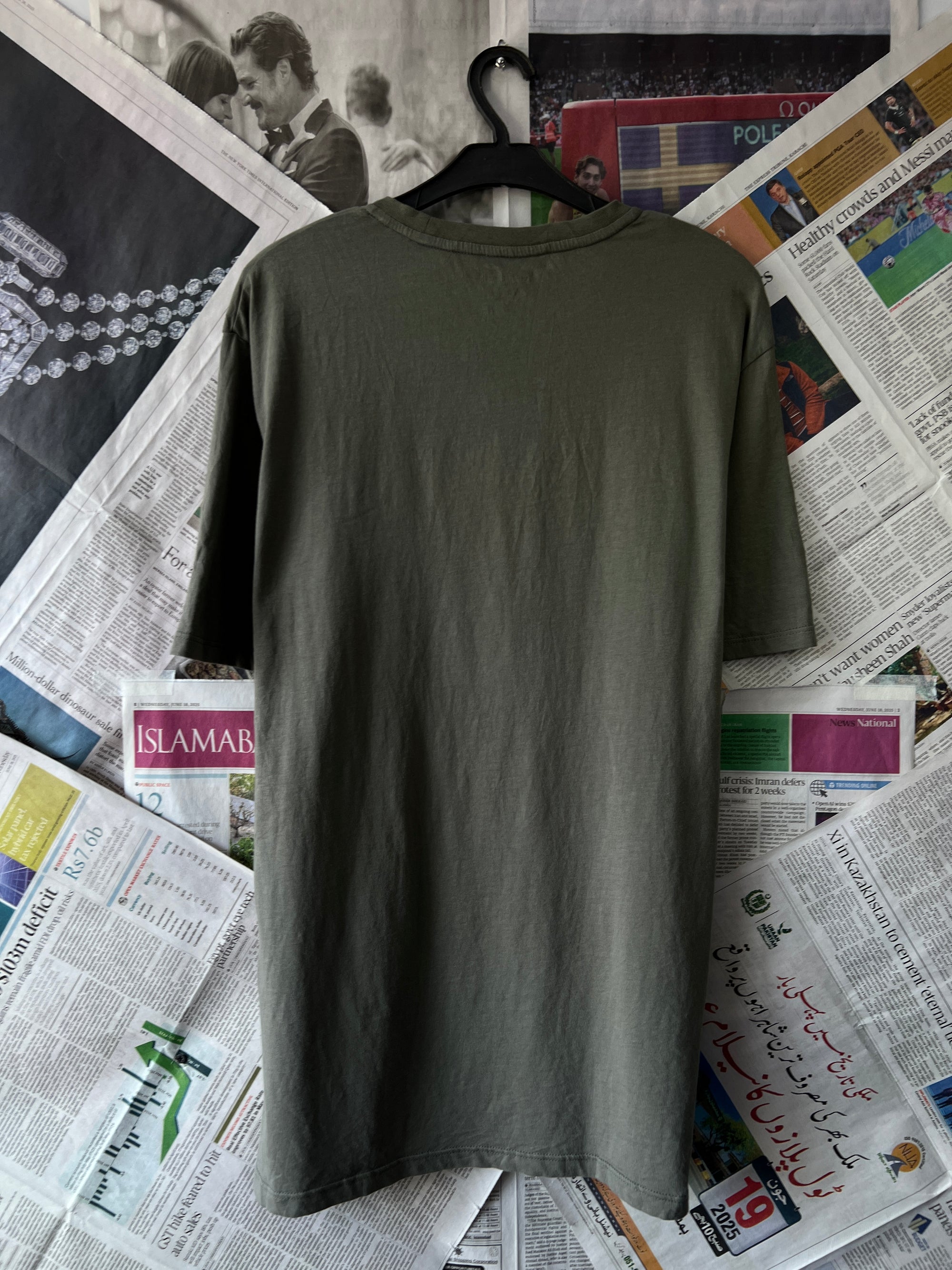 CK® Olive | Medium | Chest: 22" | T157 - Genuine Maal
