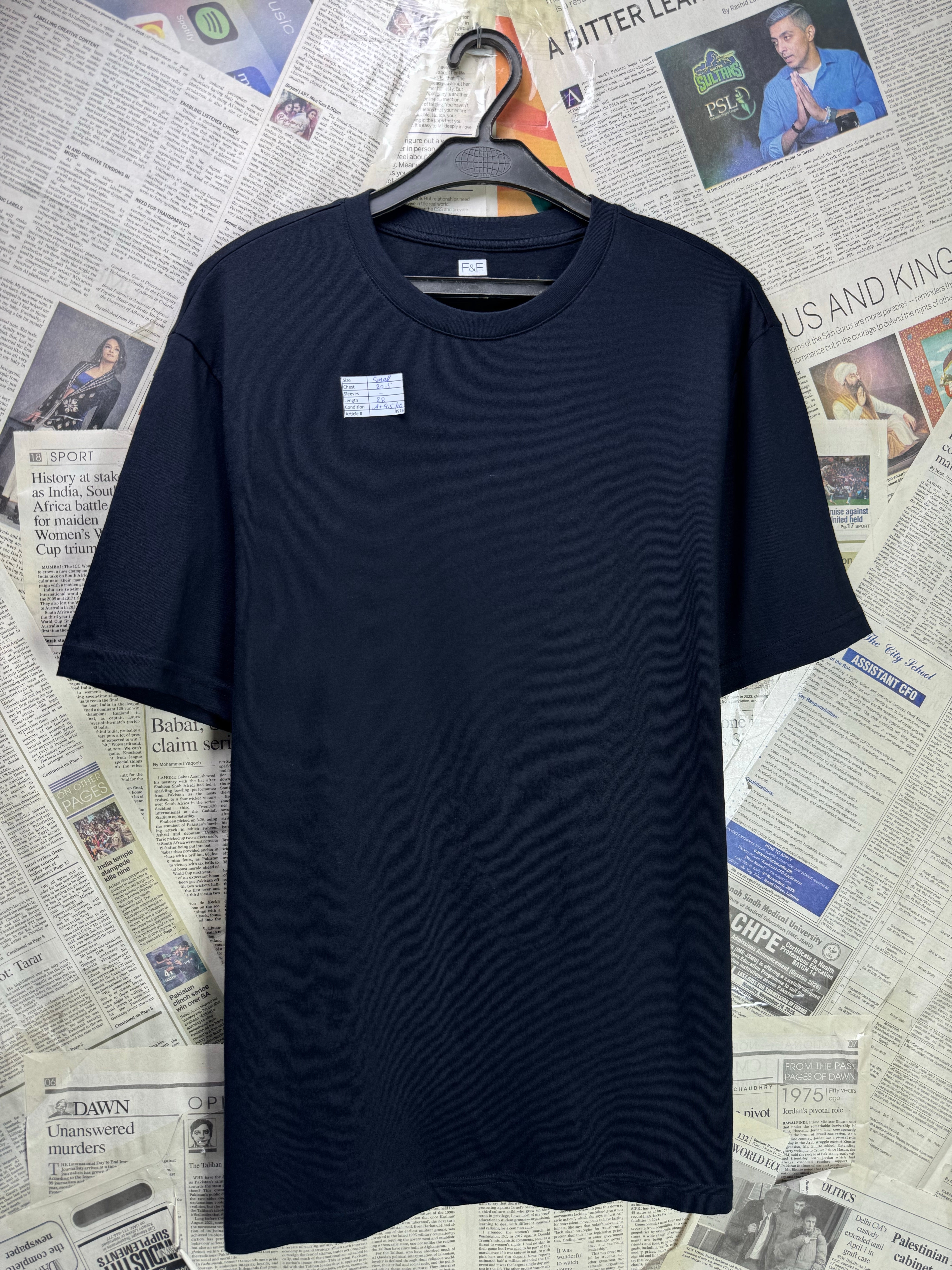F&F® Small | Chest: 20.5" | Black | T-Shirt | Cotton | 3976 - Genuine Maal