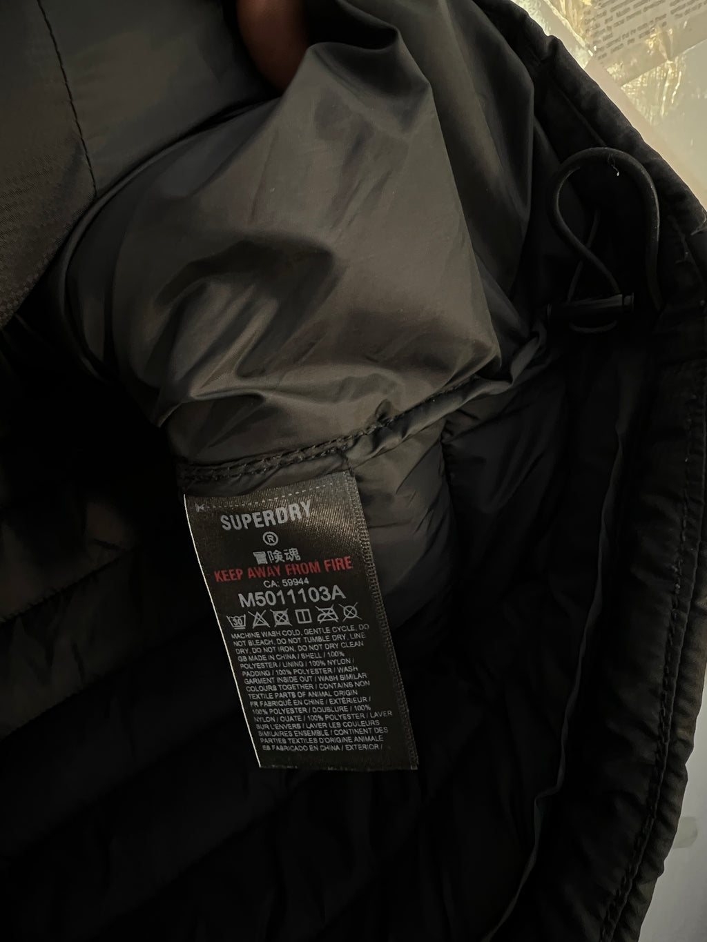 Superdry® Small | Chest: 21" | Black | Heavy Puffer Jacket | 2286 - Genuine Maal