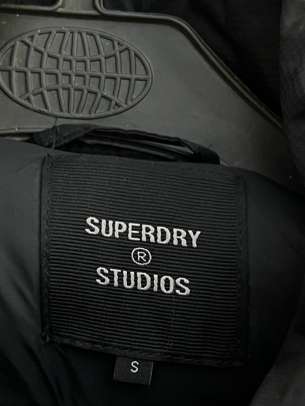 Superdry® Small | Chest: 21" | Black | Heavy Puffer Jacket | 2286 - Genuine Maal