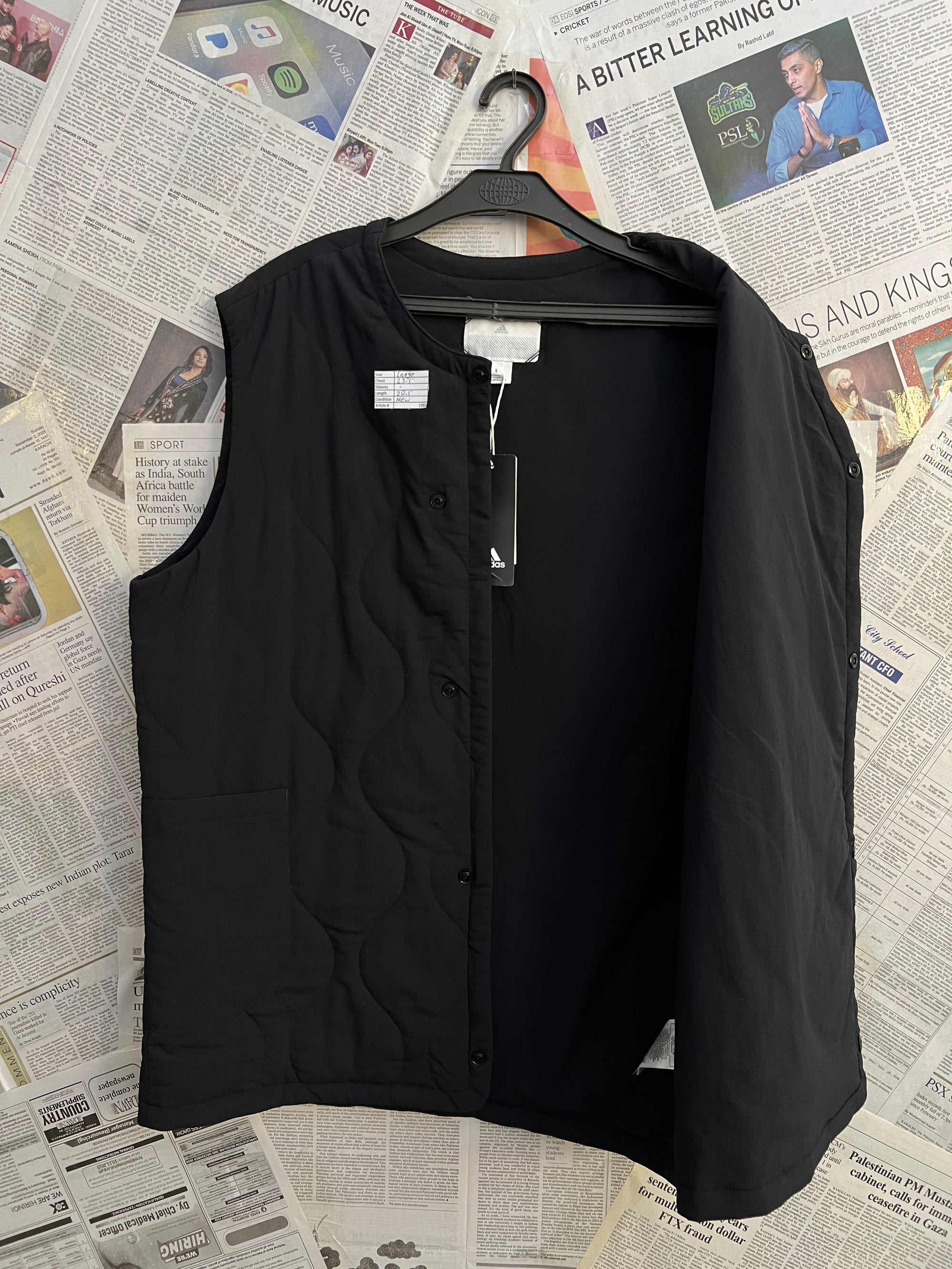 Adid*s® Large | Chest: 23.5" | Black | Full Zip Sleeveless Jacket | 2291