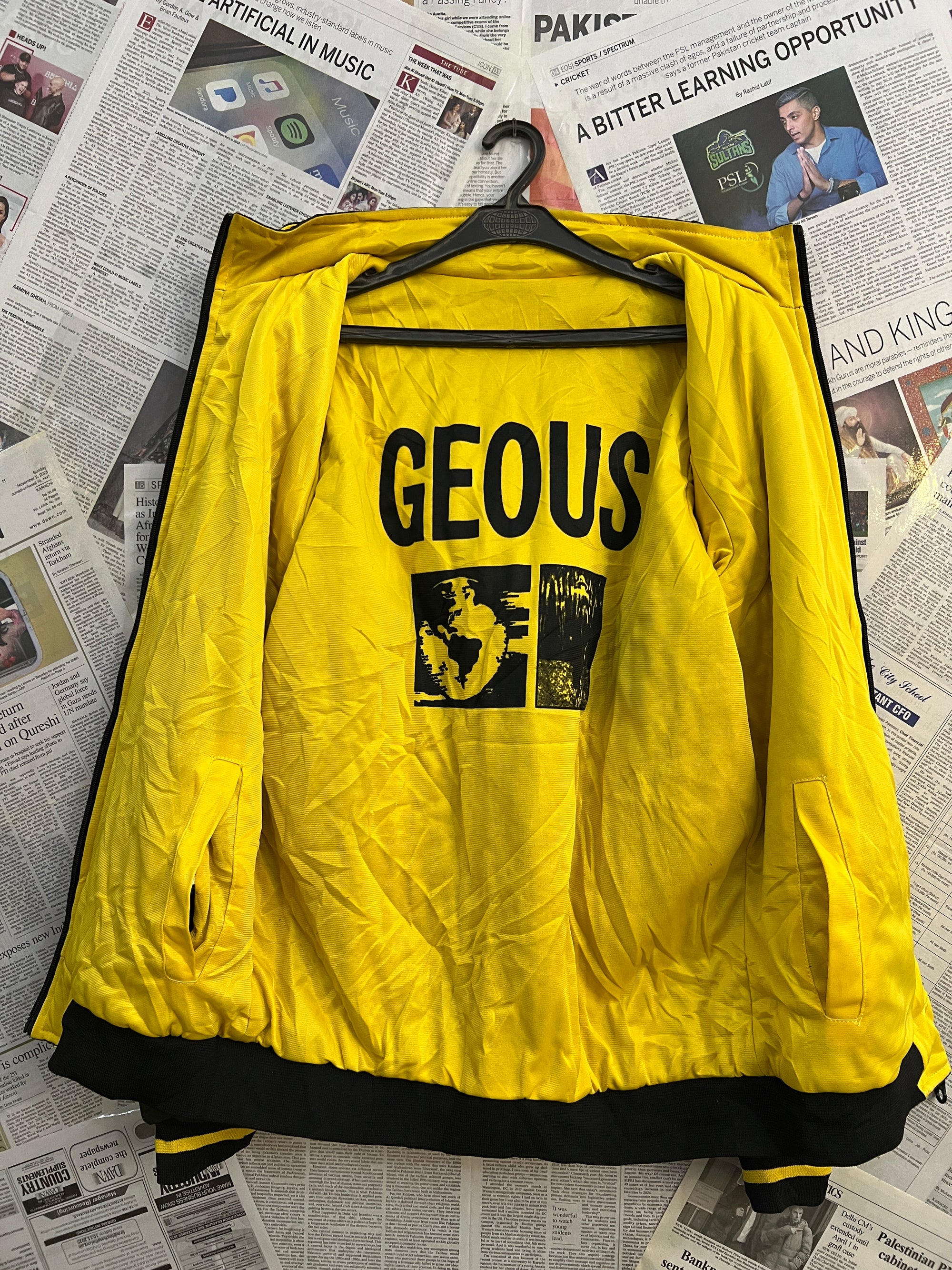 HHW® Large | Chest: 23" | Dark Olive / Yellow | Reversible Jacket with removable Hoodie | 2278(Copy)