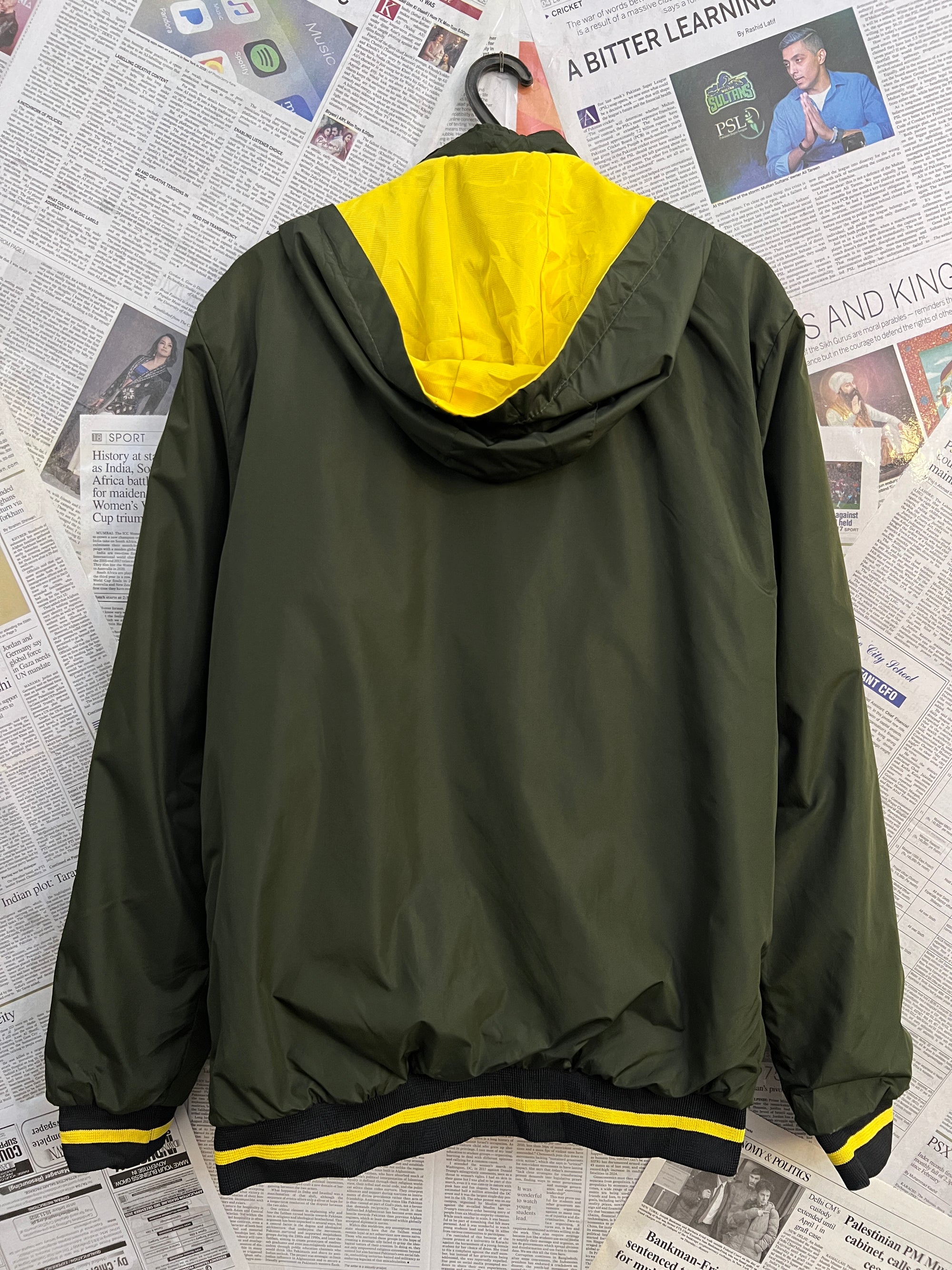 HHW® Large | Chest: 23" | Dark Olive / Yellow | Reversible Jacket with removable Hoodie | 2278(Copy)
