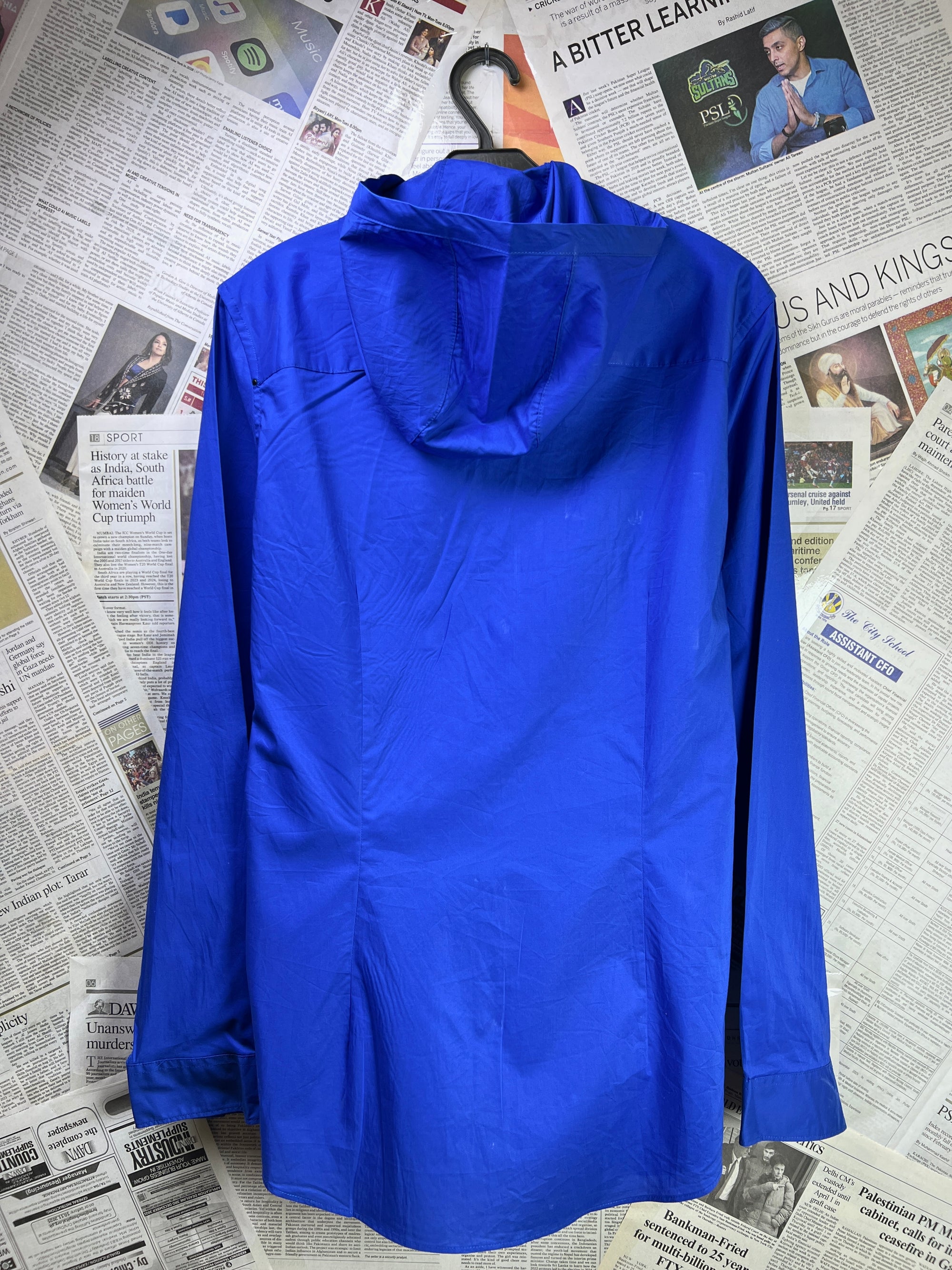 Calv*n Klein® Small | Chest: 20.5" | Royal Blue | Light Hoodie | 2145 - Genuine Maal
