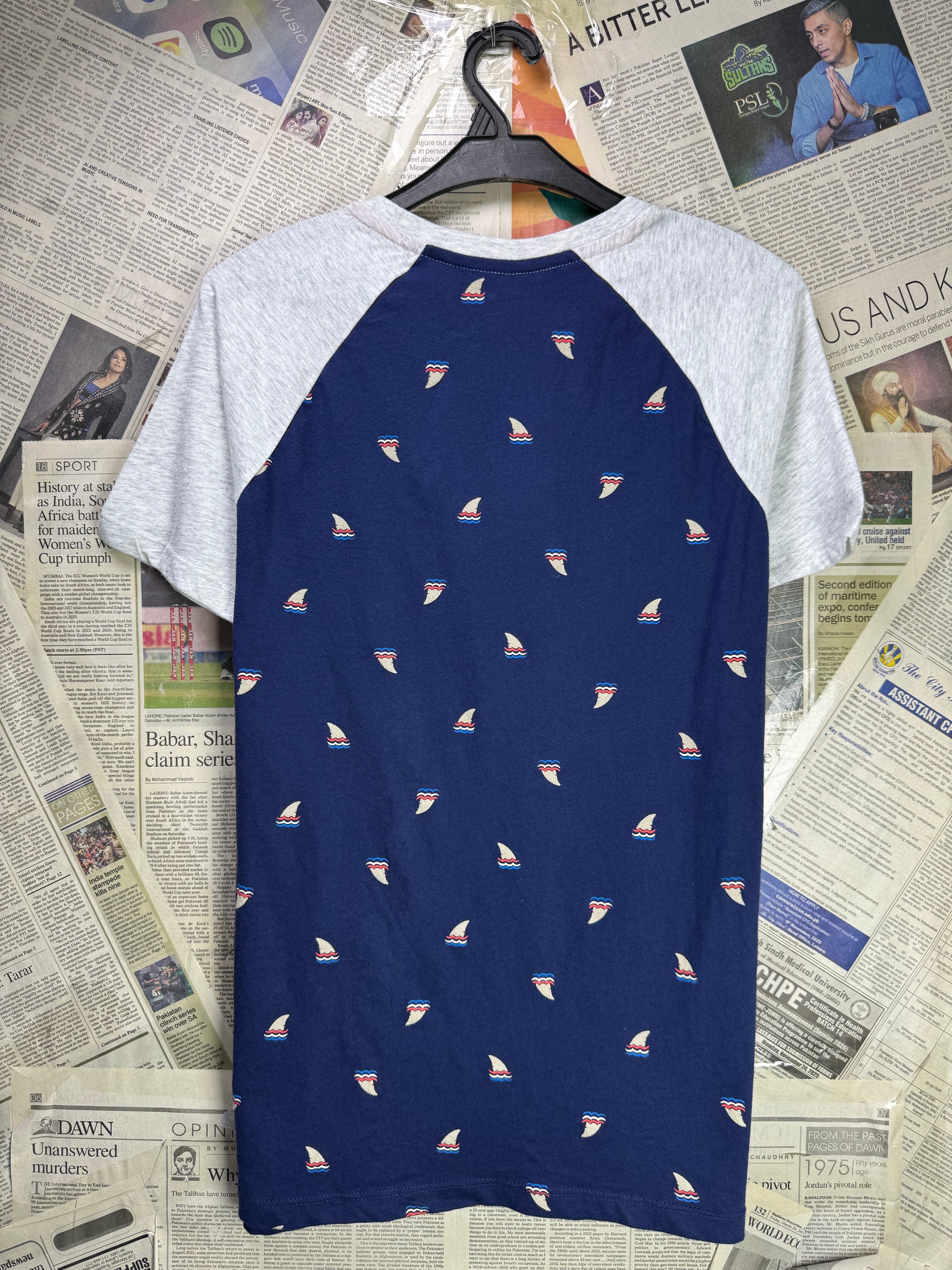 Old N*vy® XS | Chest: 18.5" | Blue & Grey with Print | T-Shirt | Cotton - Poly | 3823 - Genuine Maal