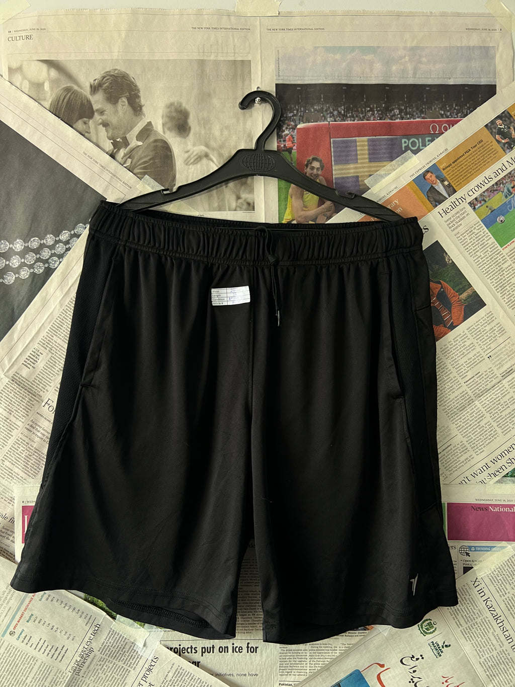 OLD NAVY® Black | Waist: 28" to 30" | B32 - My Store