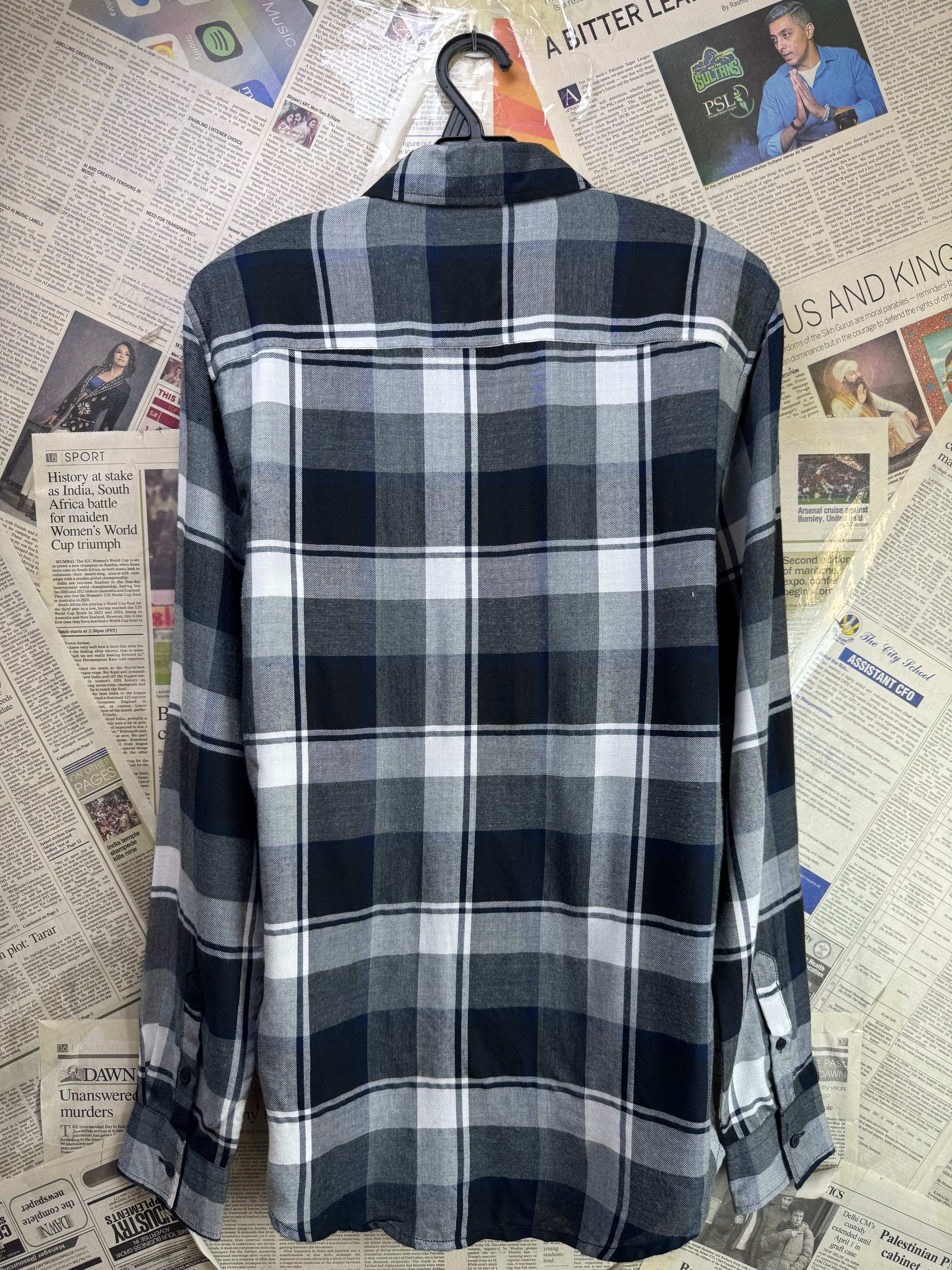 New Look® XS | Chest: 18.5" | Grey Plaid | Shirt | Viscose - Poly | 4171 - Genuine Maal