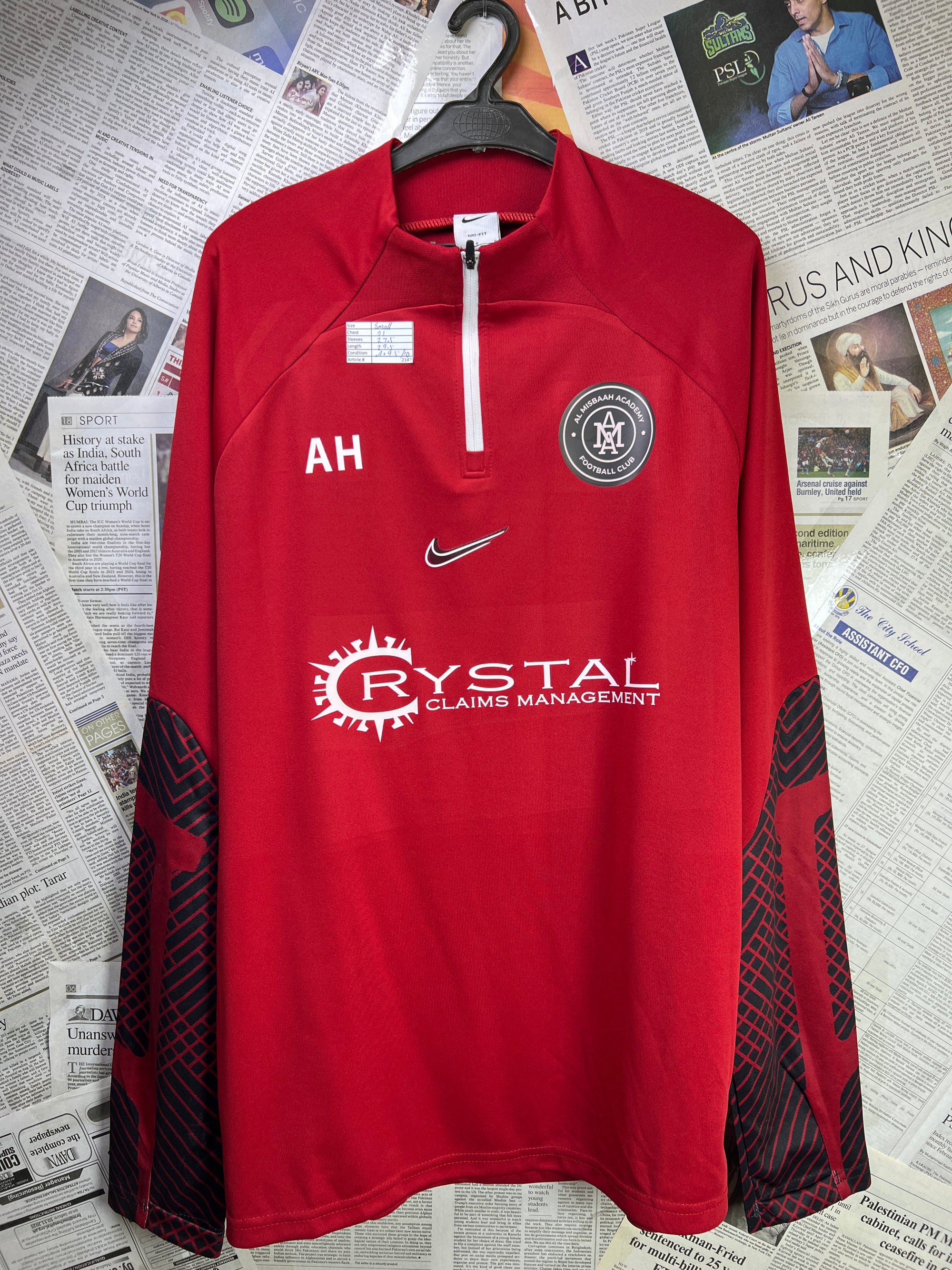 N*ke® Small | Chest: 21" | Red | Quarter Zip Pullover | 2147