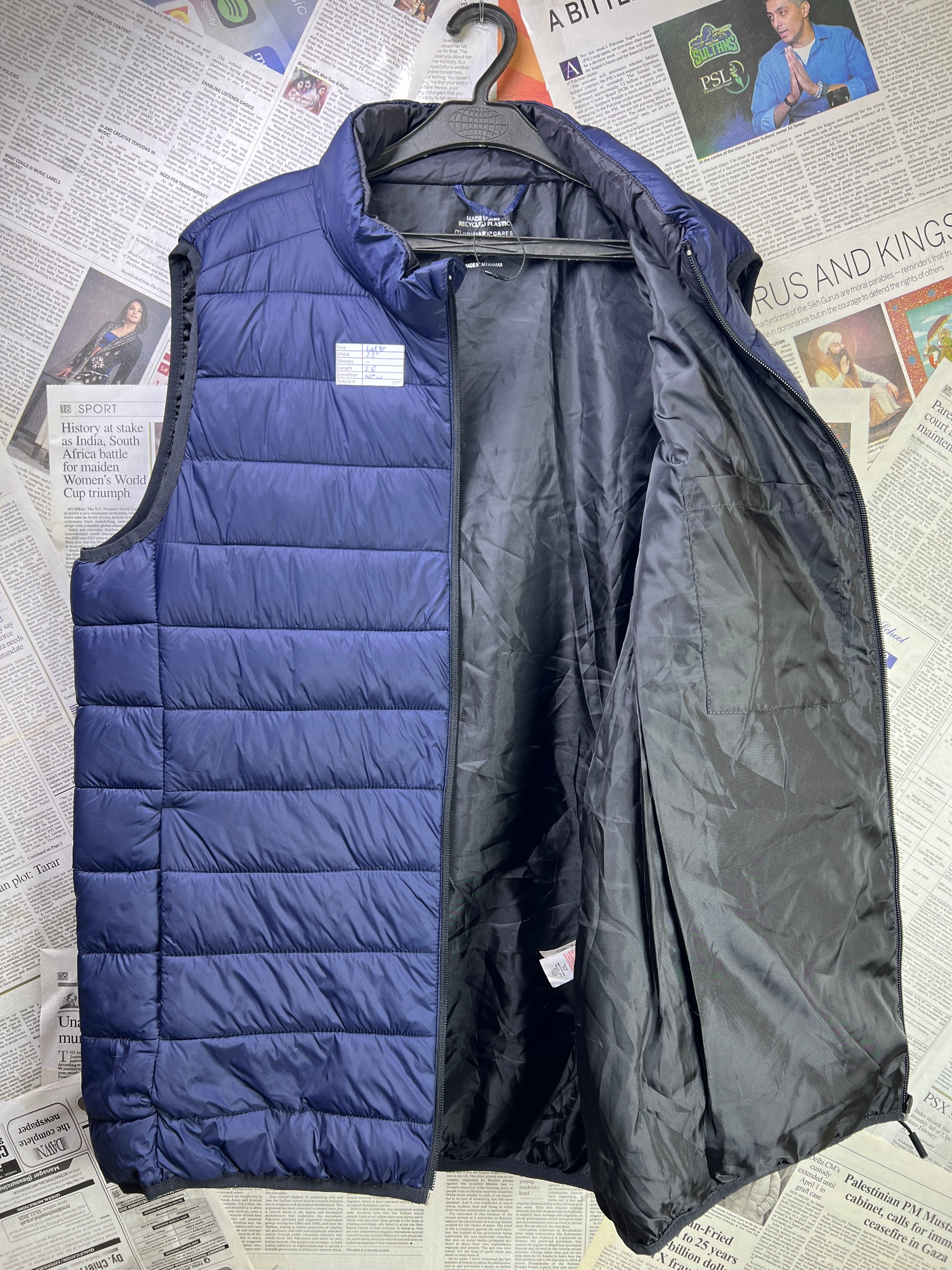 Primark® Large | Chest: 23" | Blue | Full Zip Sleeveless Jacket | 1778 - Genuine Maal