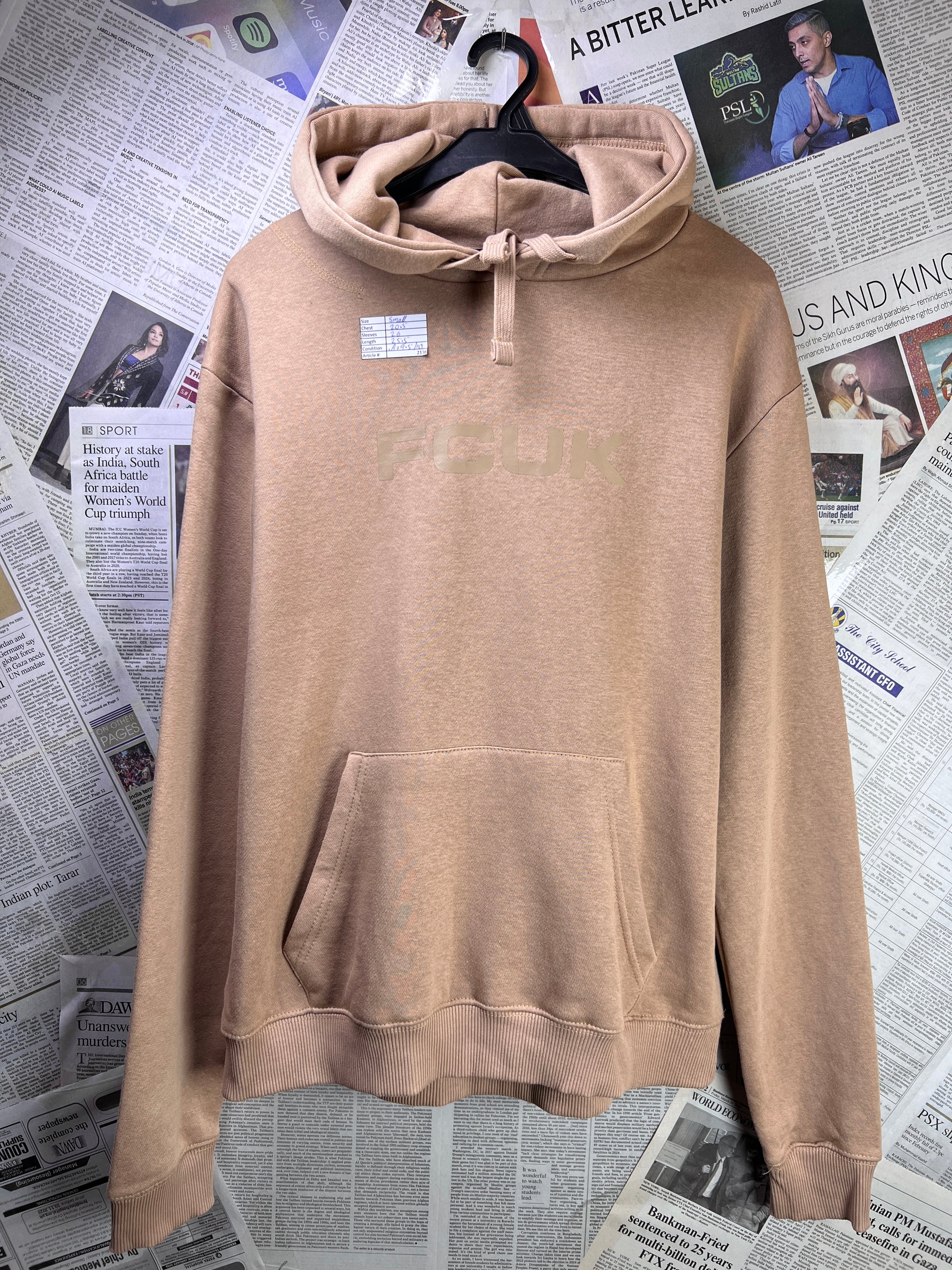 French Connection® Small | Chest: 20.5" | Camel | Hoodie | 2136 - Genuine Maal