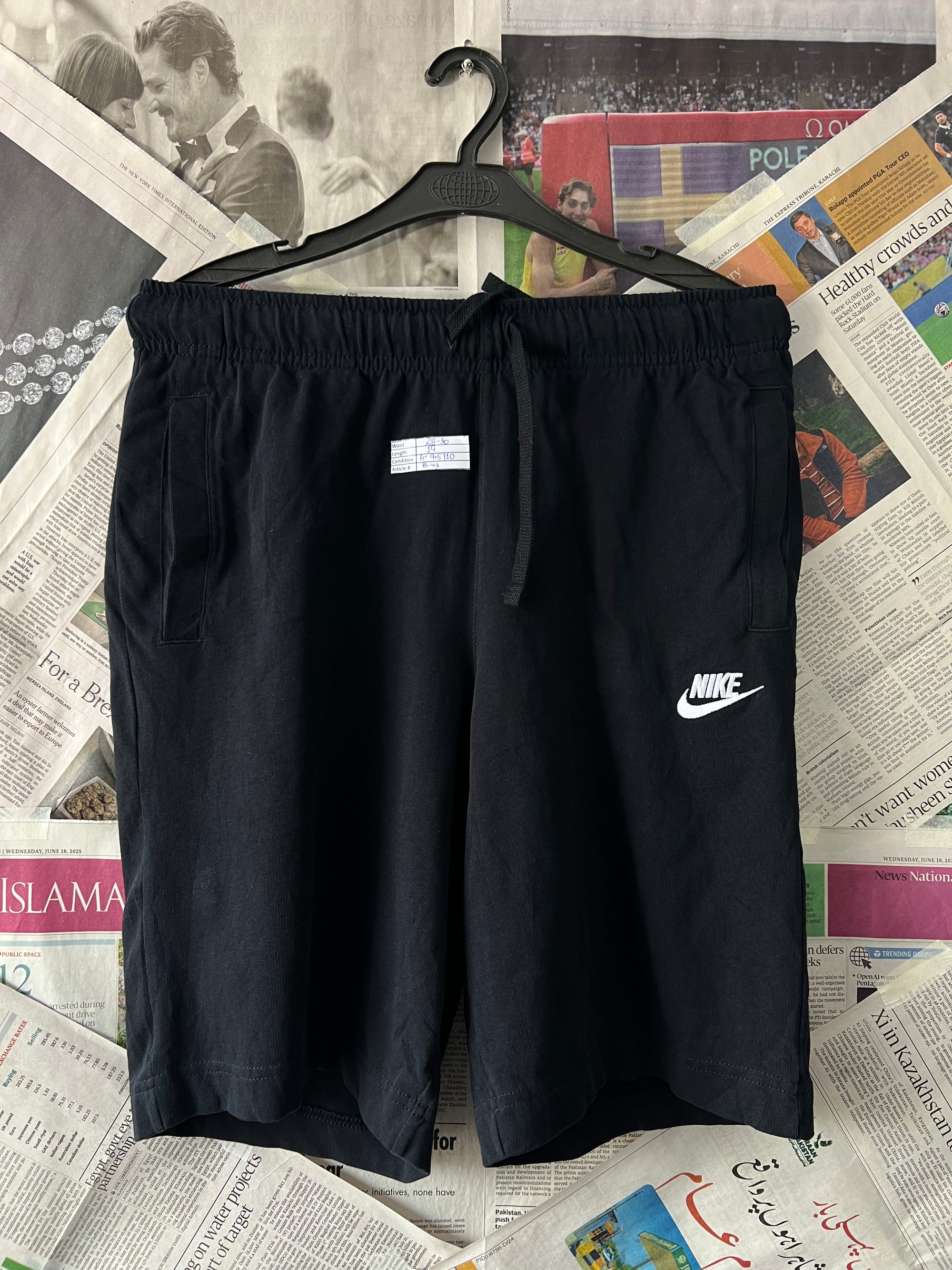 NIKE® Black | Waist: 28" to 30" | B43 - My Store