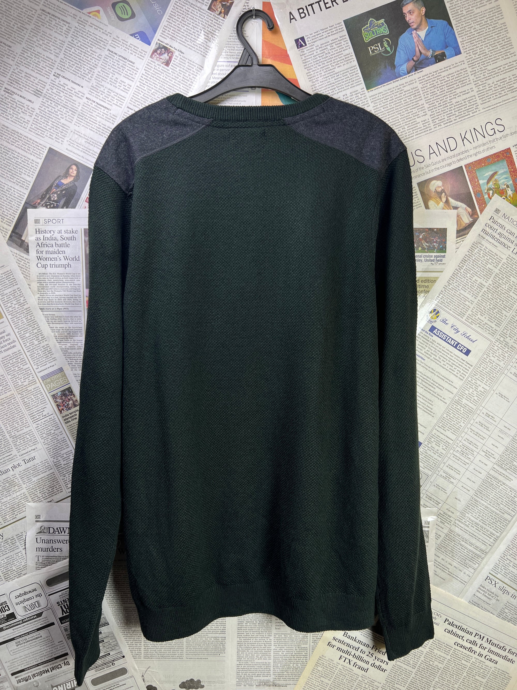 New Look® Medium | Chest 22.5 | Sweat Shirt | Forest Green | Wool Blend | 2144 - Genuine Maal