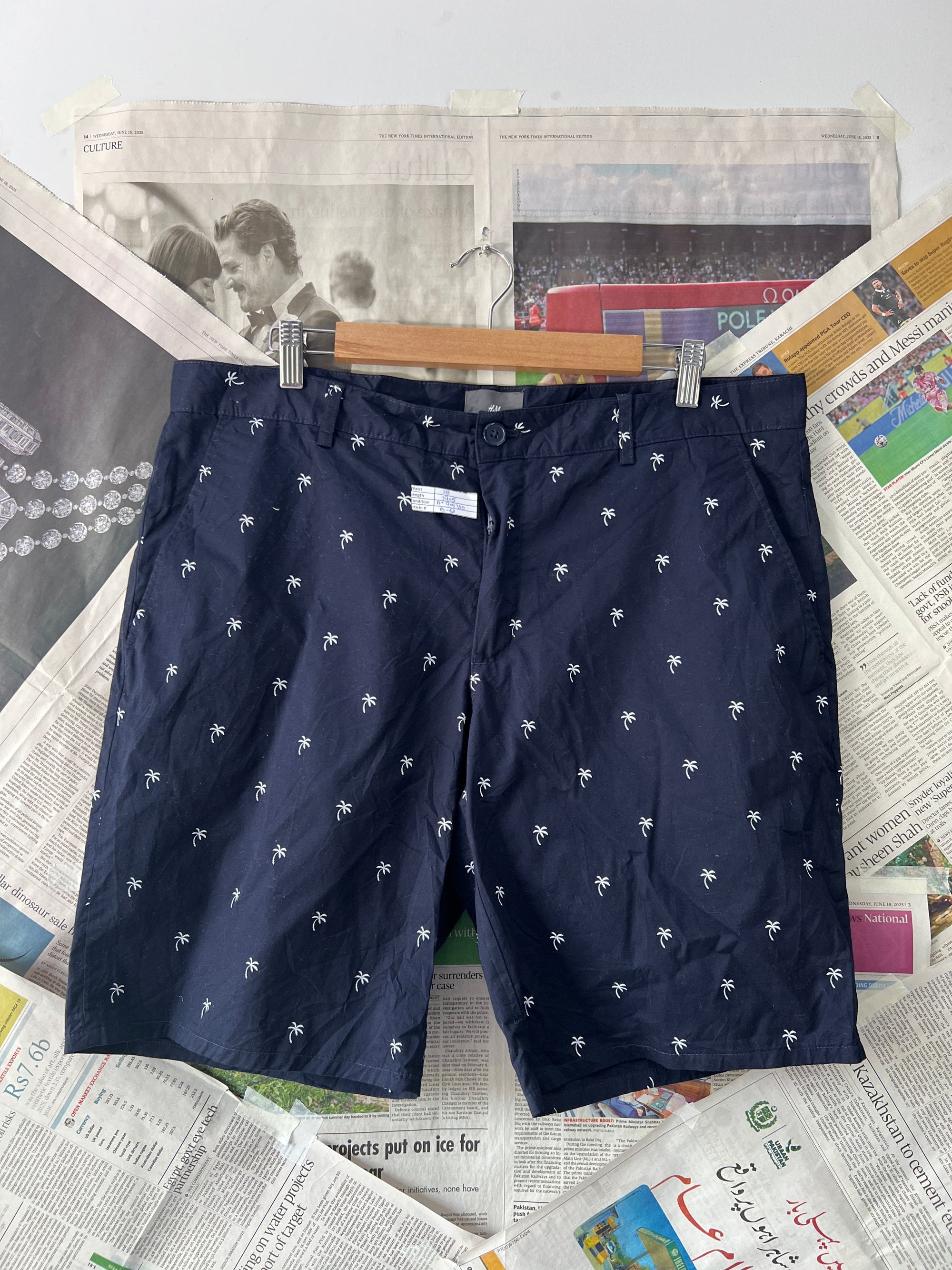 H&M® Navy | Waist: 38" | B62 - My Store