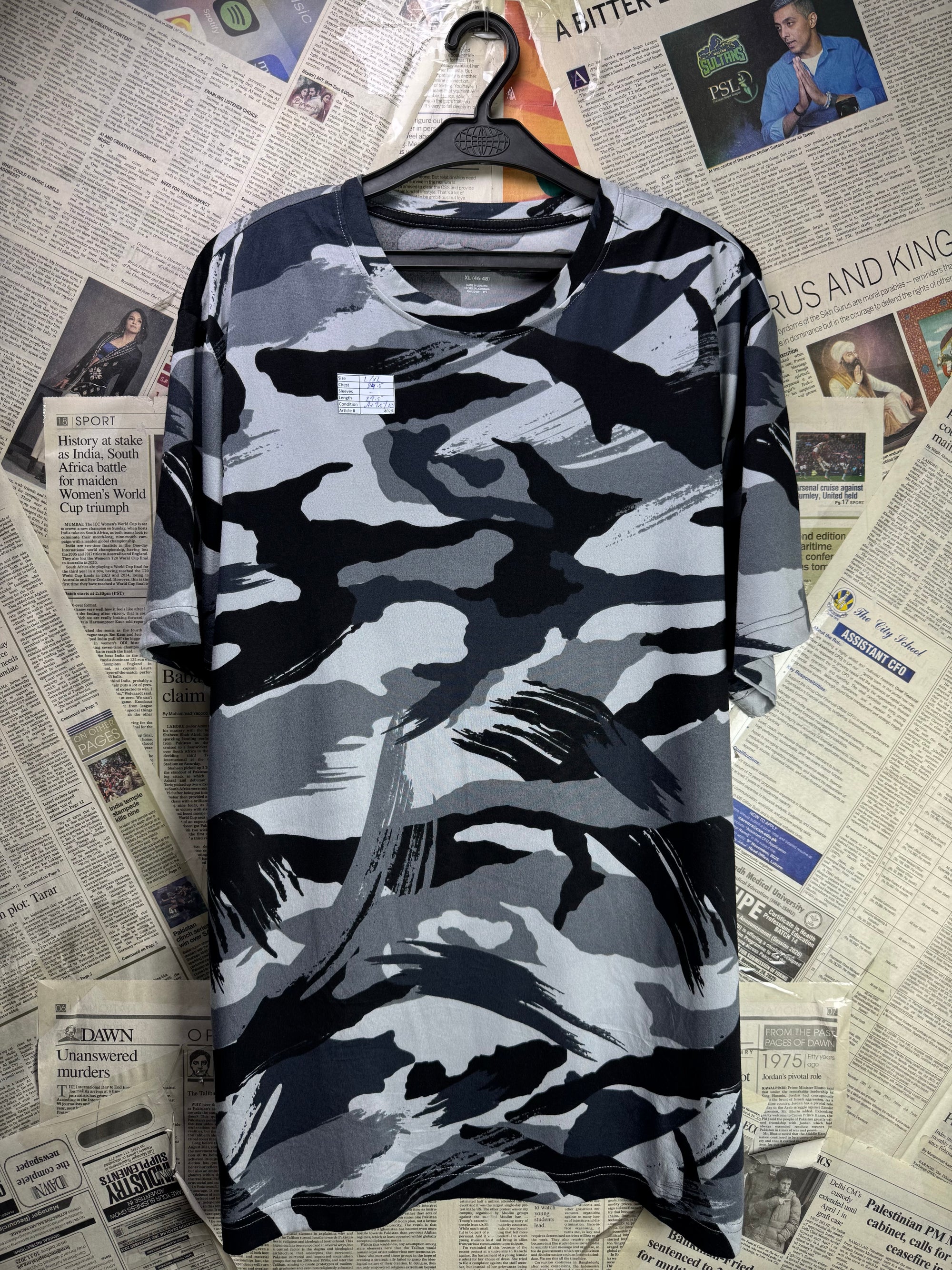 Athletic Works® L/XL | Chest: 24.5" | Black & Grey | Sports T-Shirt | Poly | 4029 - Genuine Maal