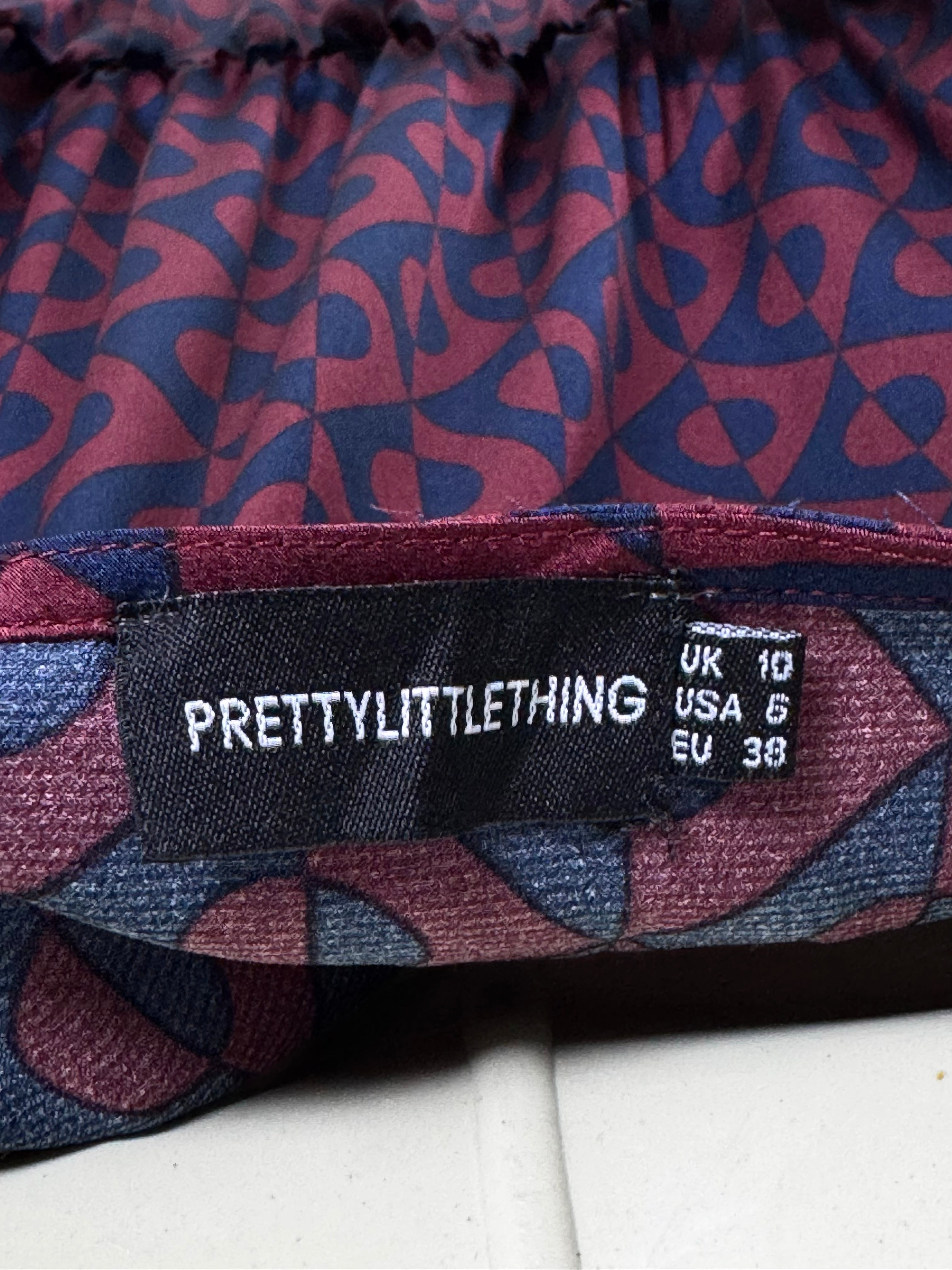 PrettyLittleThing® Small | Bust: 17.5" | Geo Print | Maxi Dress | B2 - 5027 - Genuine Maal