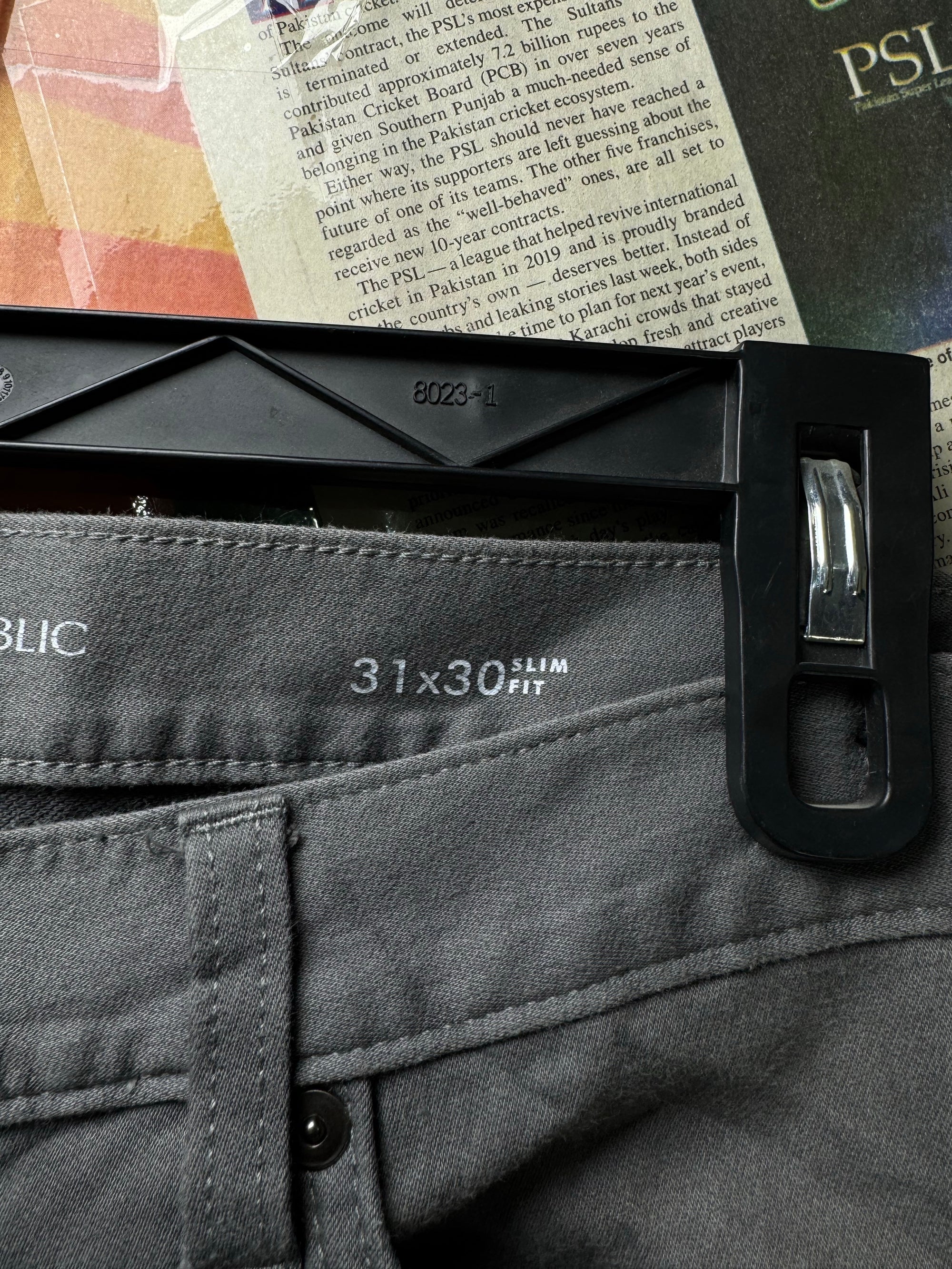 Banana Republic® Waist: 32" to 34" | Asphalt | Slim Fit Denim Pants | Cotton - Poly - Spandex | 1374 - Genuine Maal
